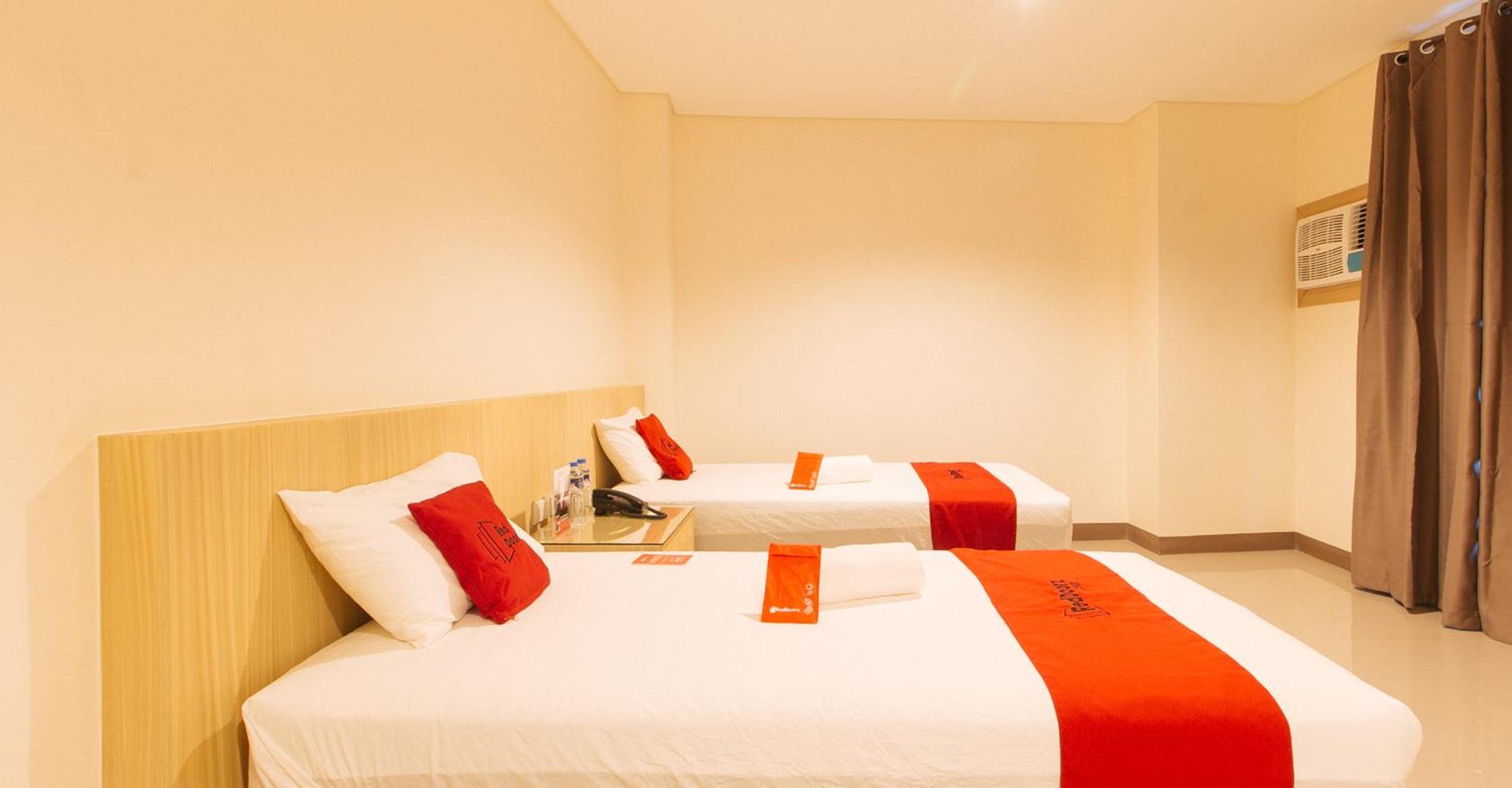 Deluxe Twin Room - Photo 9