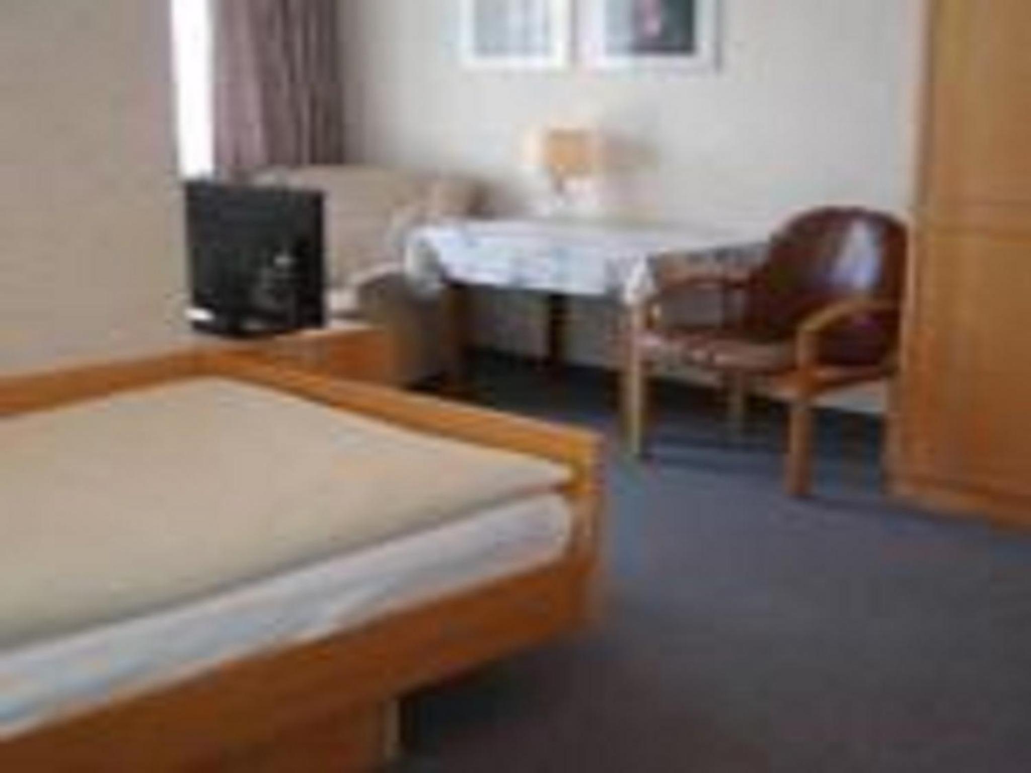 Twin Room (1-2 Adults)