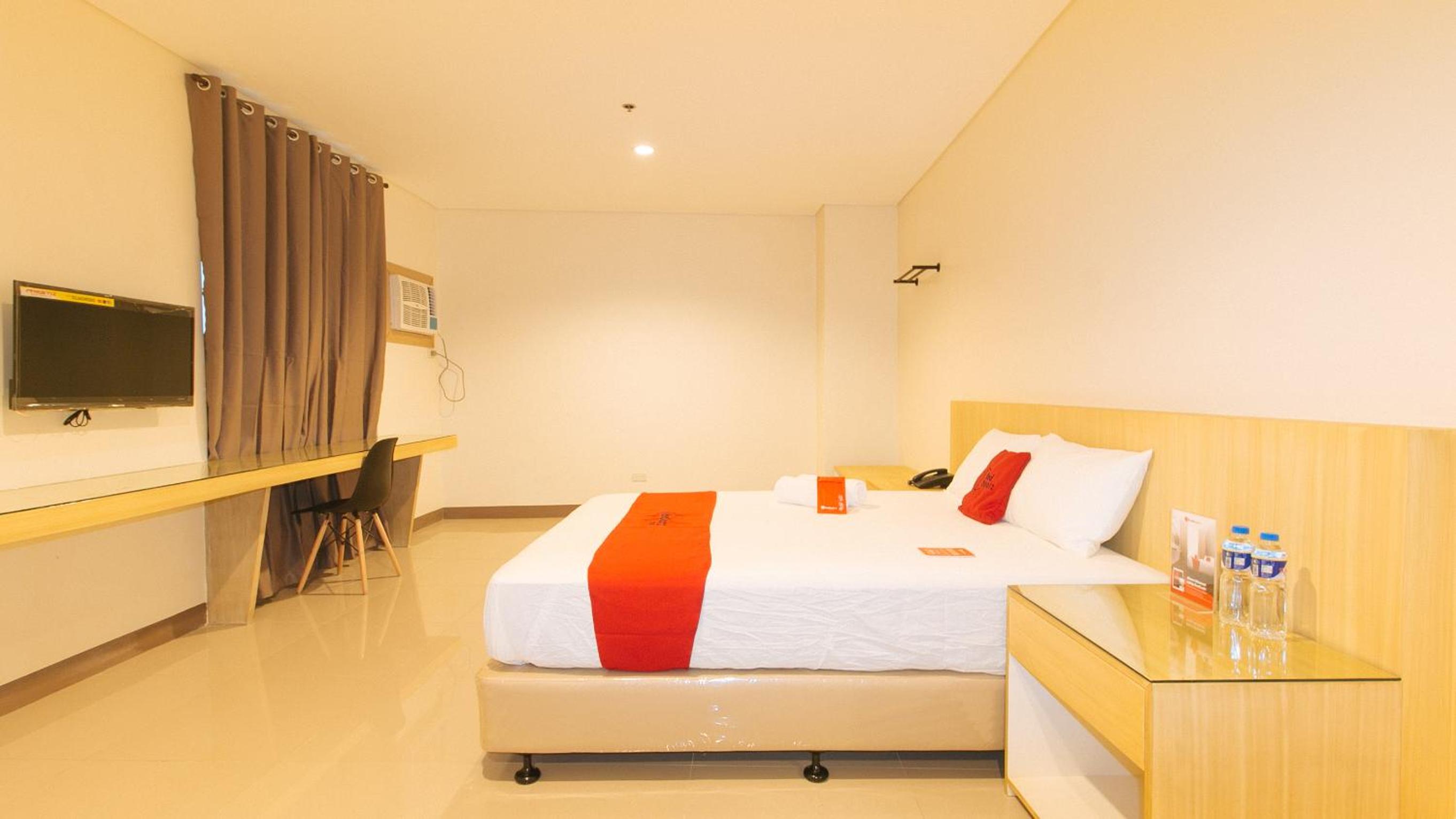 Deluxe Room - Photo 4