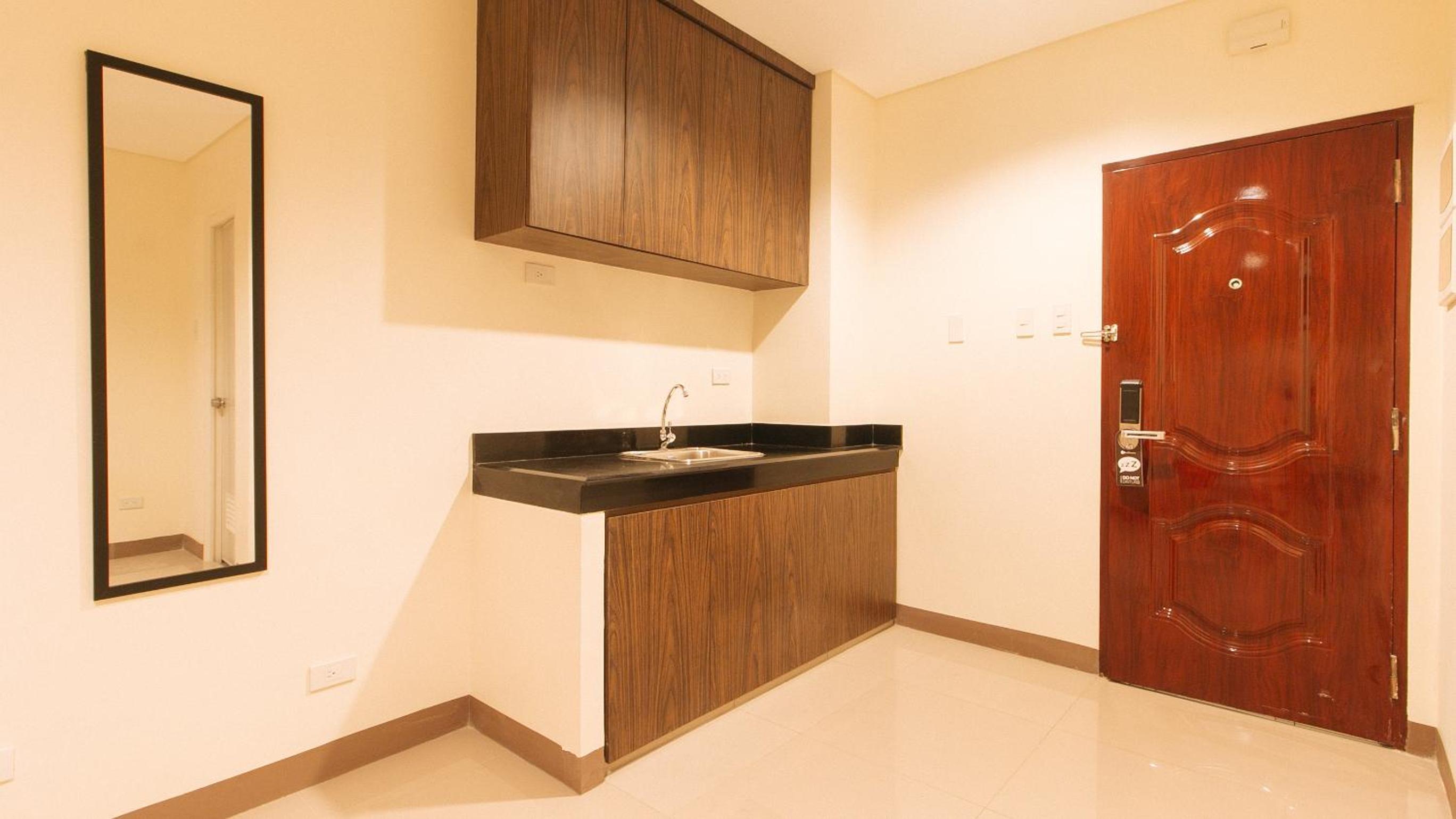 Deluxe Room - Photo 2