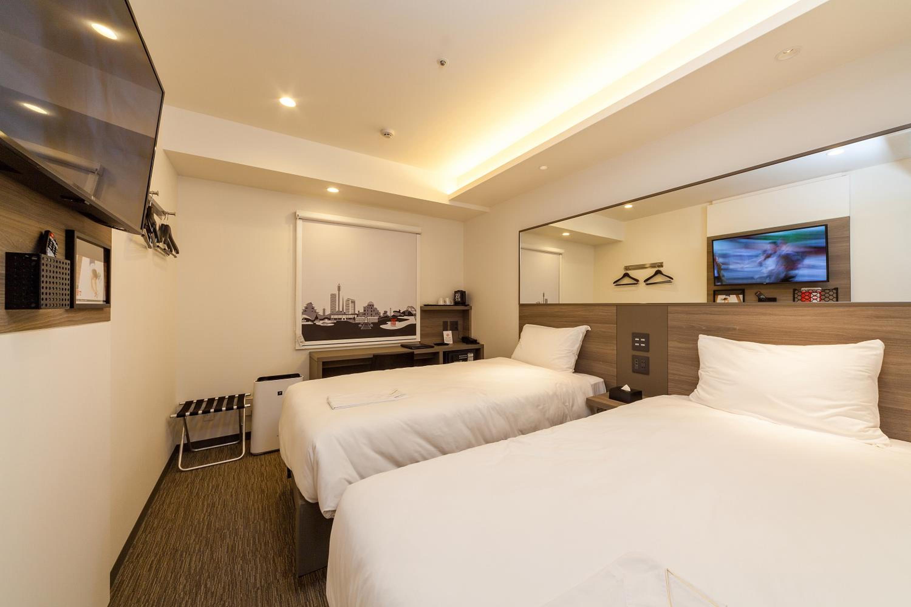 Twin Room - Non-Smoking - No Cleaning for Consecutive Night Stays - Photo 1