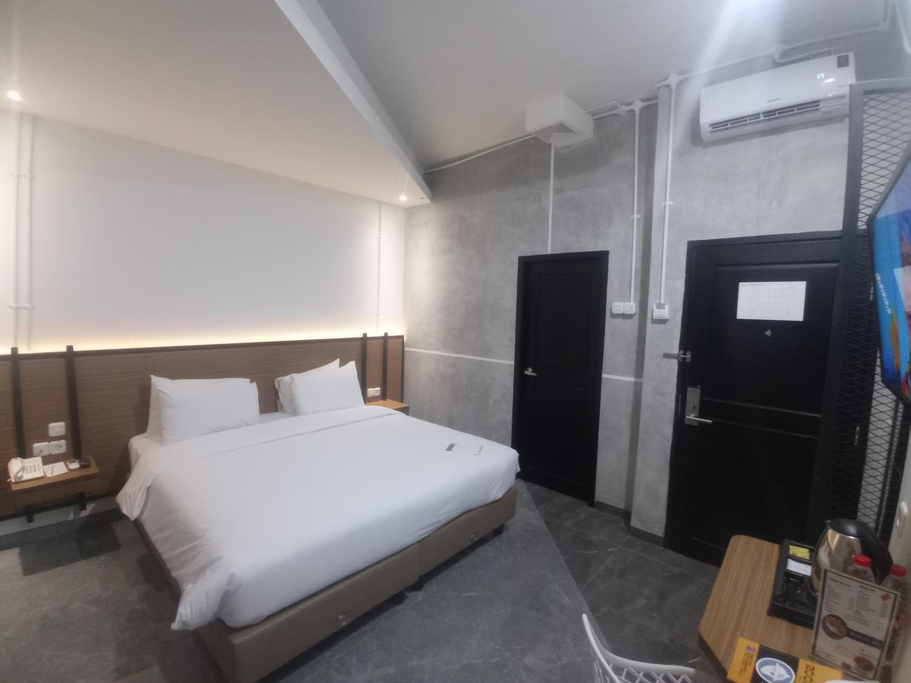Deluxe Double Room - Photo 1