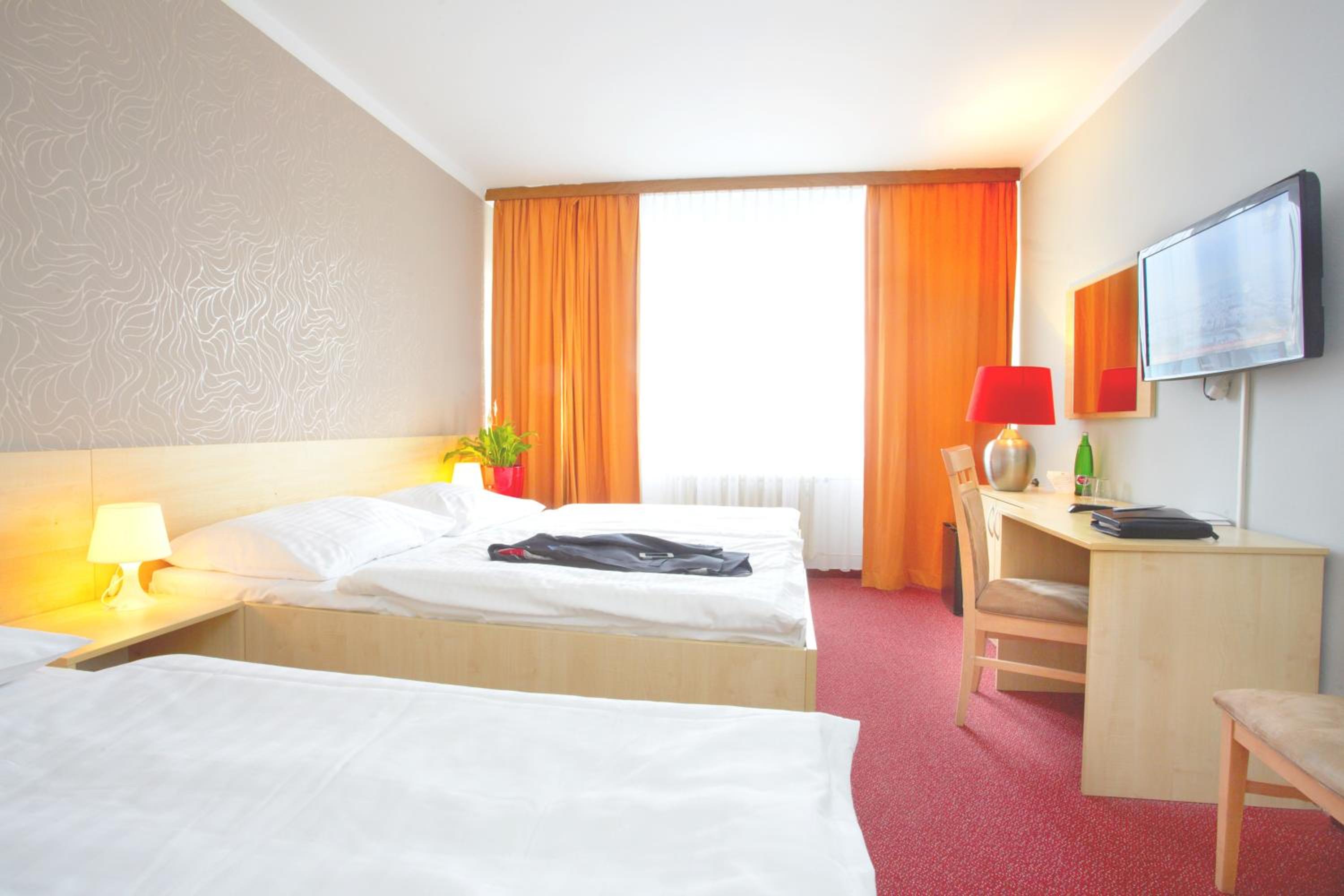Triple Room - Photo 3
