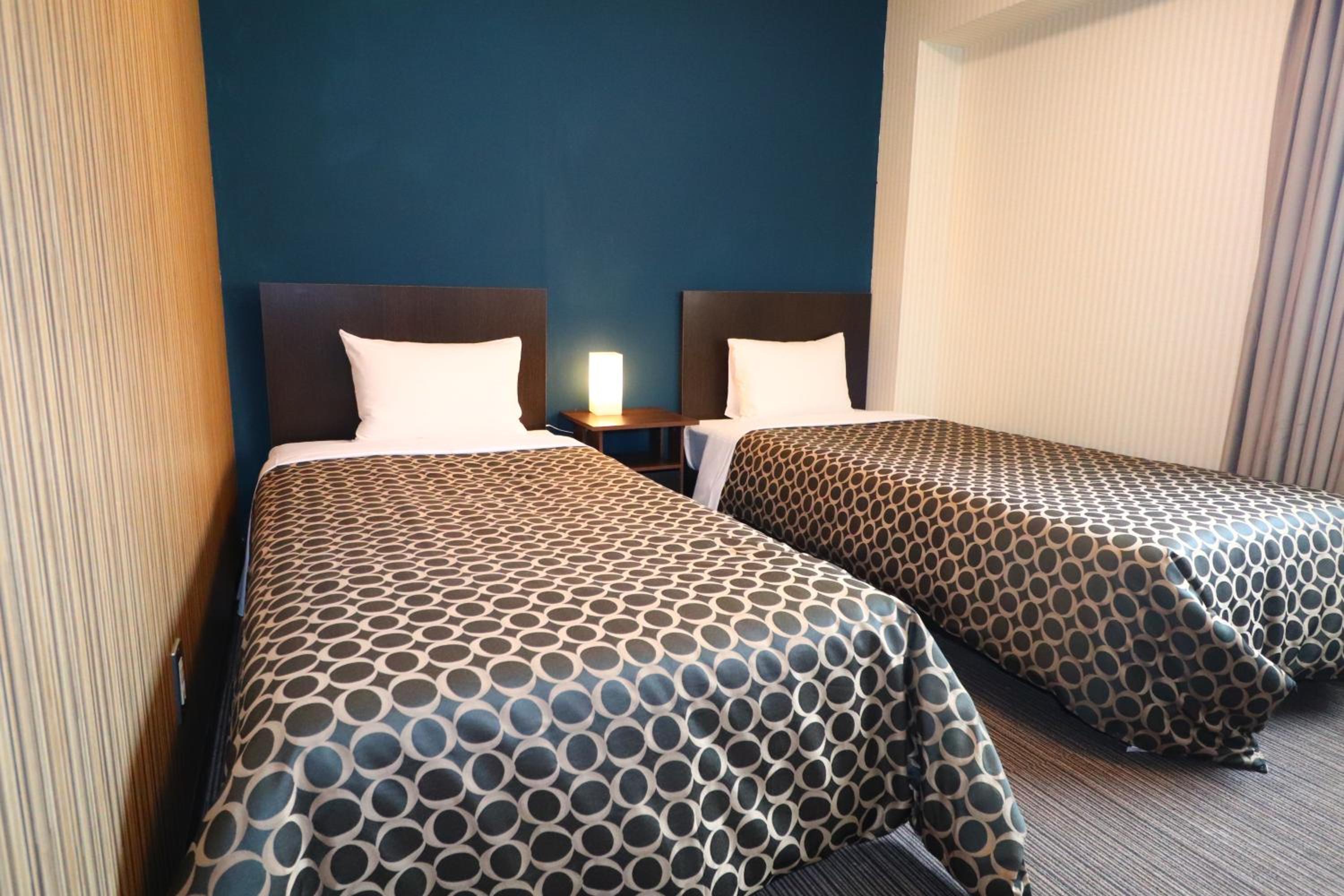 Standard Twin Room - Photo 1