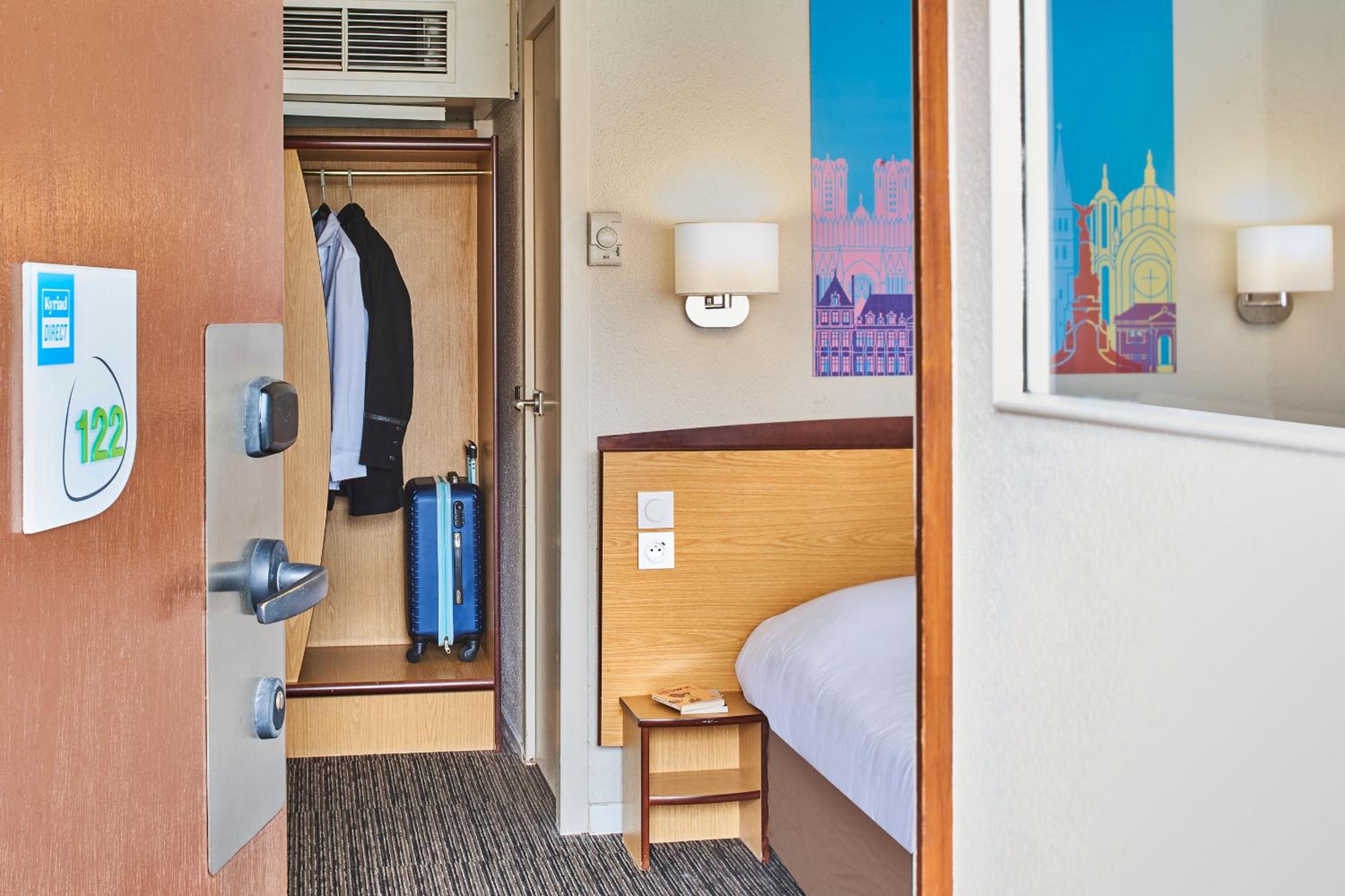 Double Room with One Double Bed - Photo 5