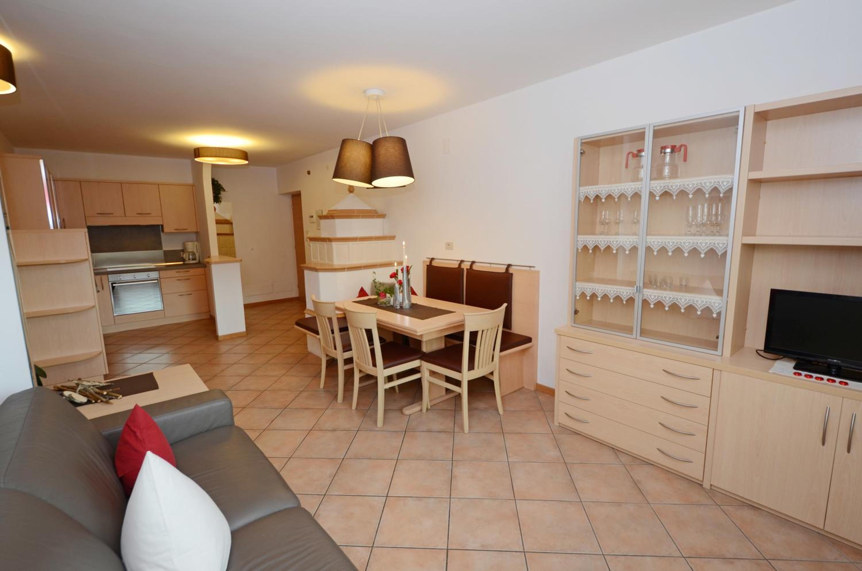 Two-Bedroom Apartment (5 Adults) - Photo 8