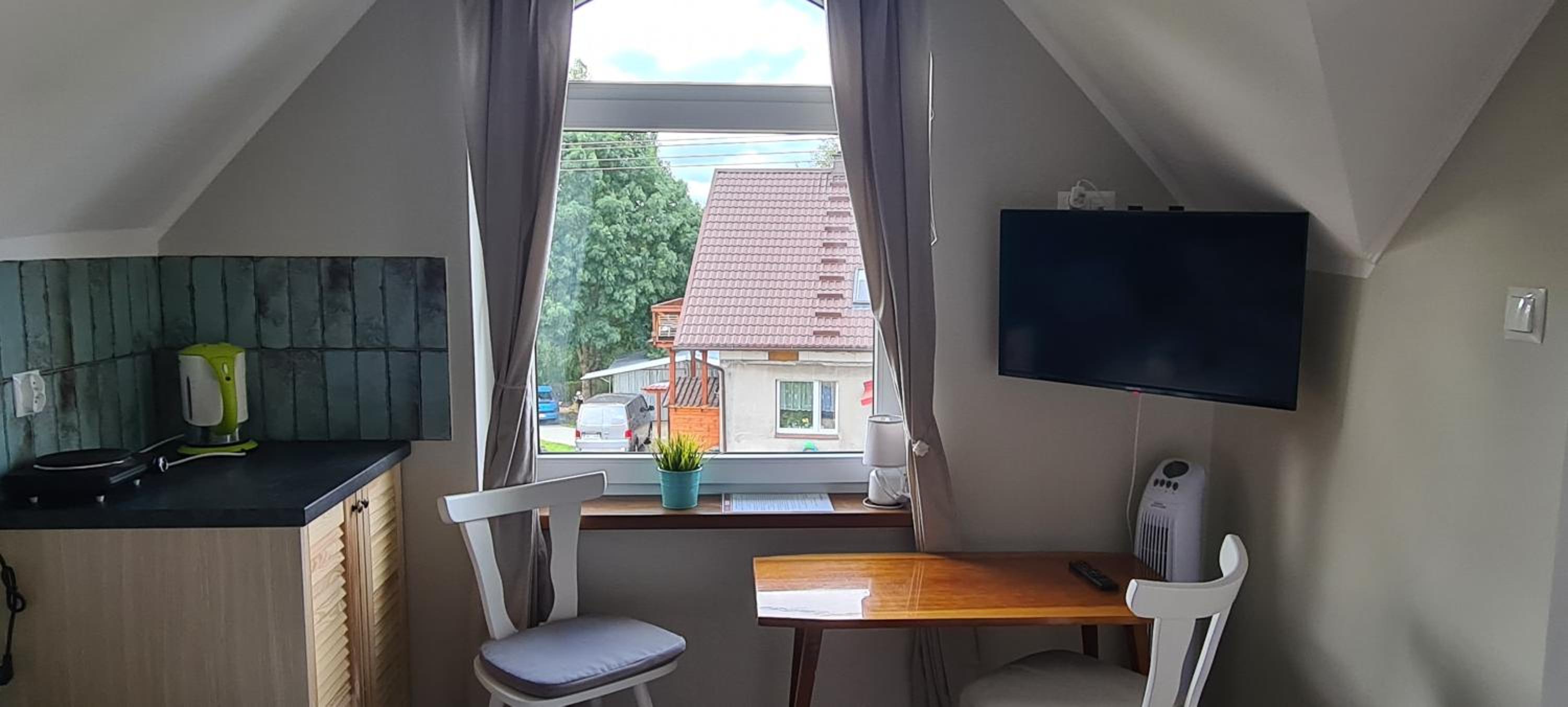 Studio with Garden View - Photo 13