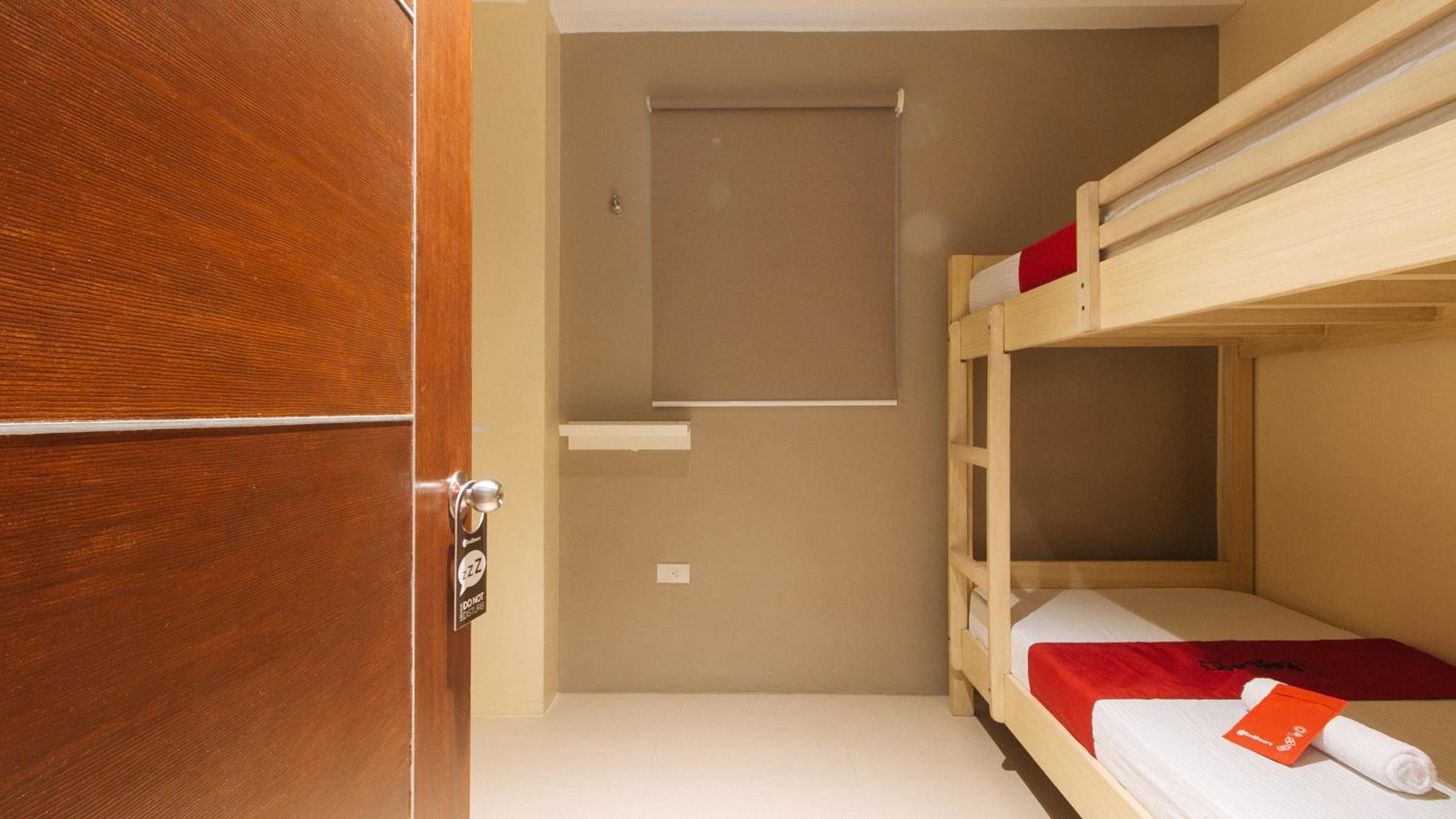 Standard Double Room - Photo 10
