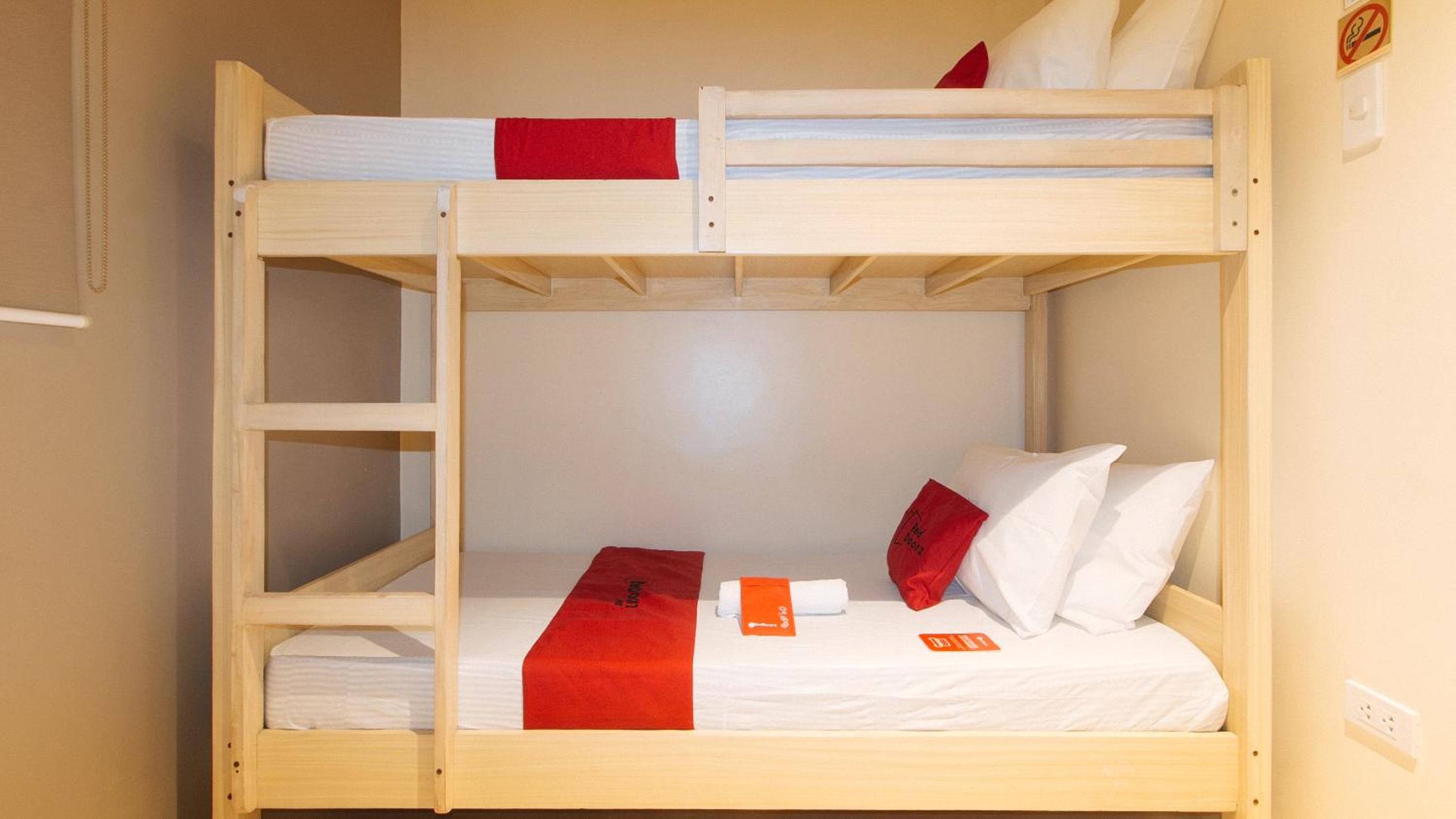 Standard Double Room - Photo 5