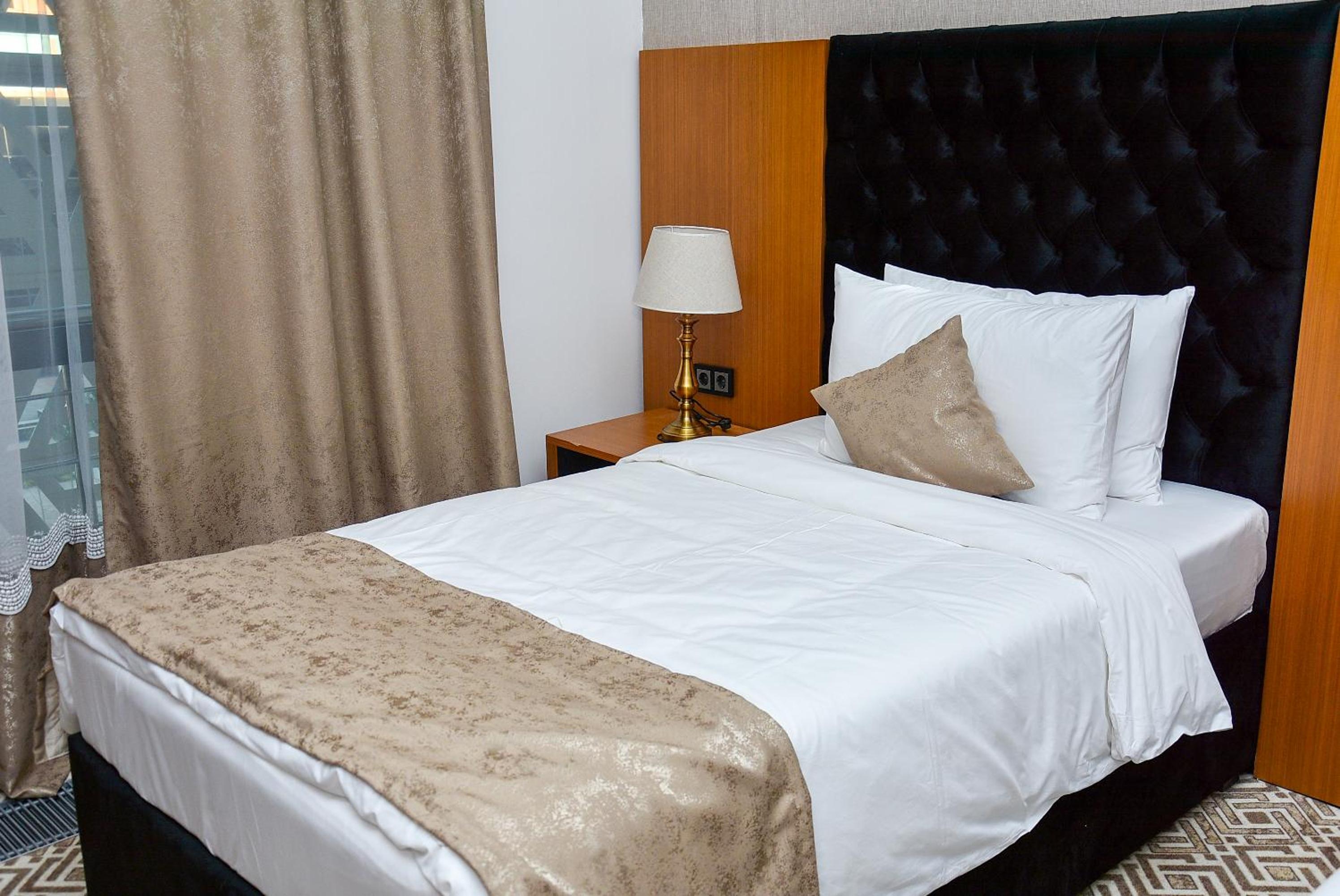2 Single Beds, Standard Room, Non-Smoking - Photo 11