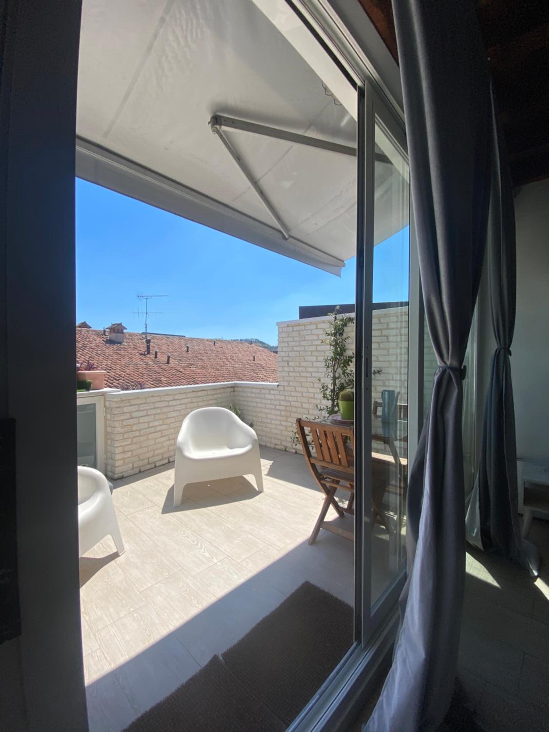 Two-Bedroom Penthouse Apartment with Terrace - Photo 45