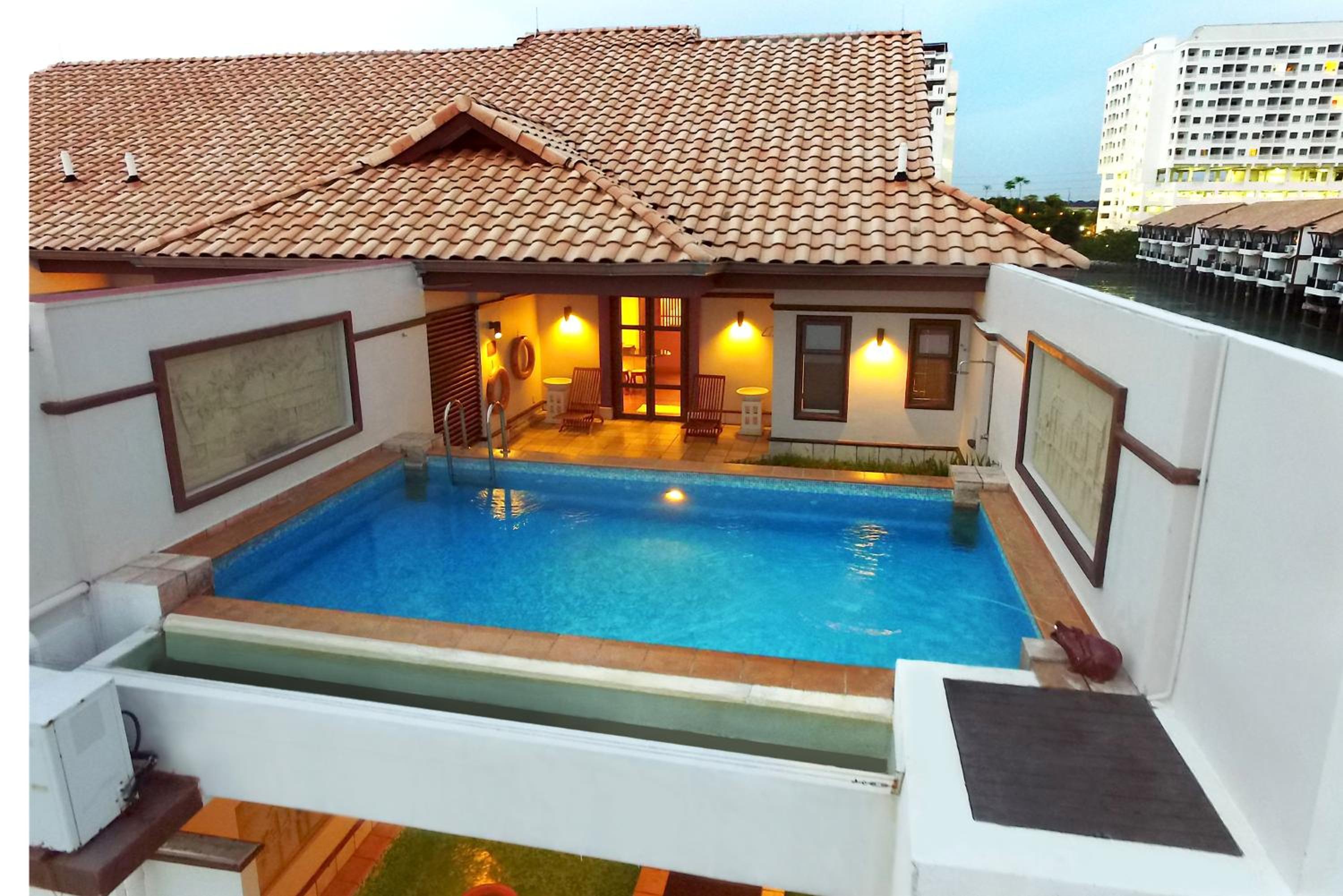 Grand Pool Villa (Upper) - Photo 1