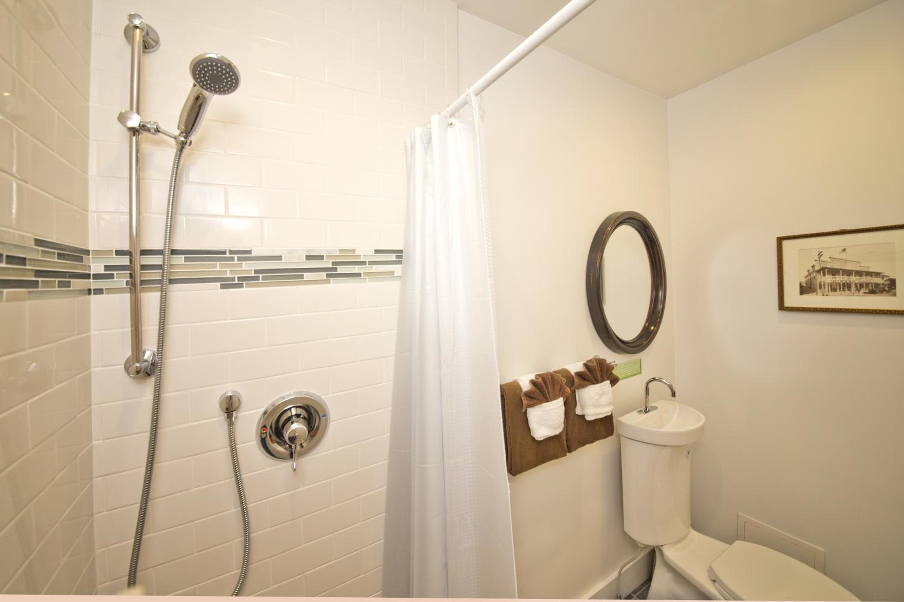 2 Queen Island Room - Photo 3