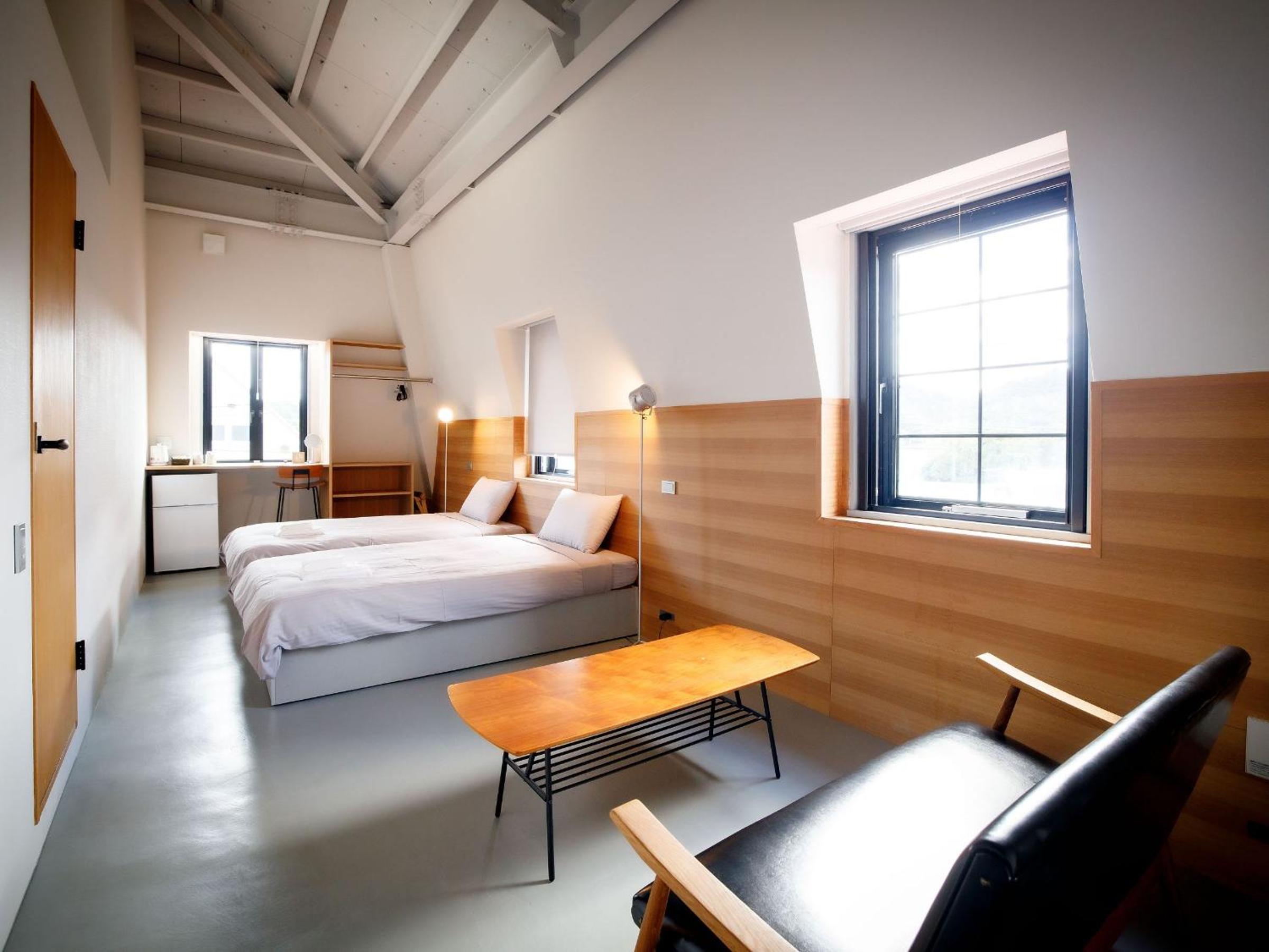 Large Twin Room