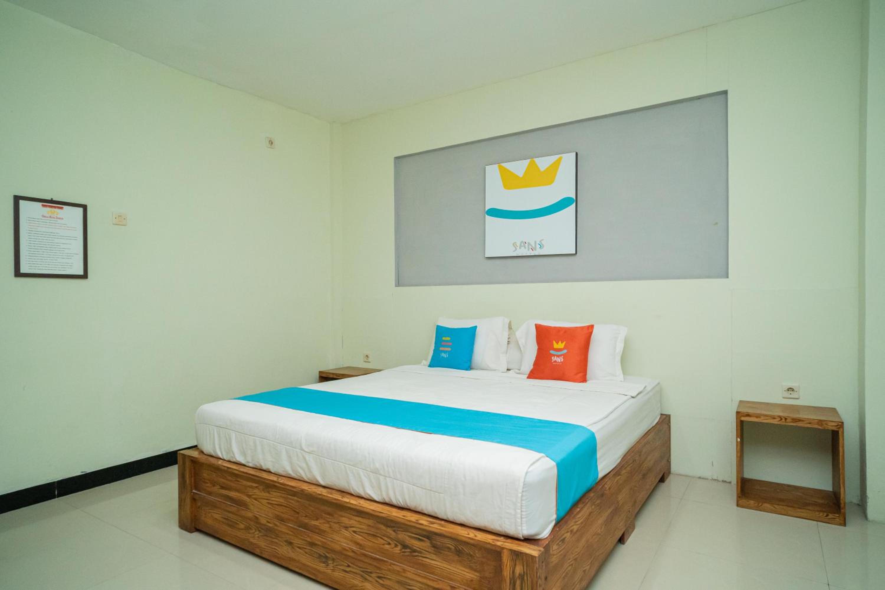 Deluxe Room - Photo 10