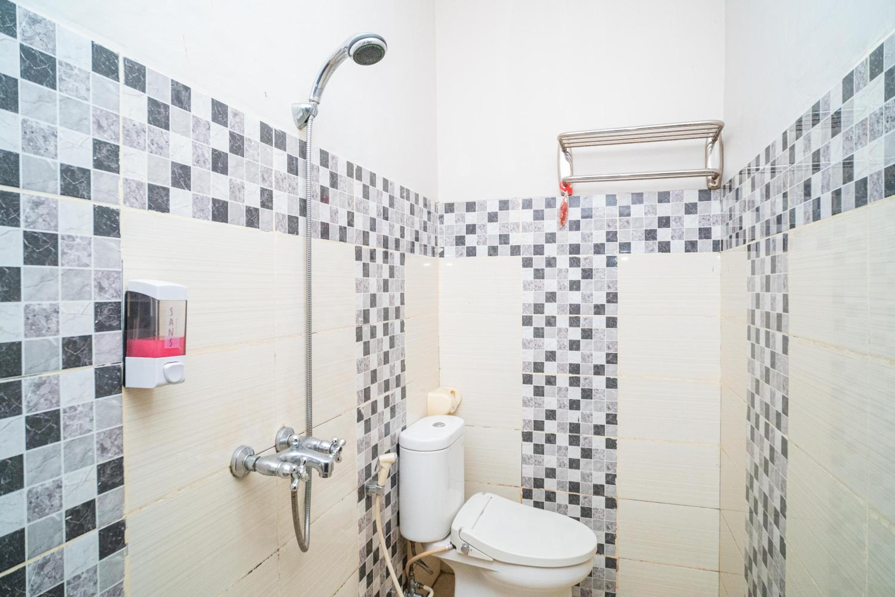 Superior Twin Room - Photo 4