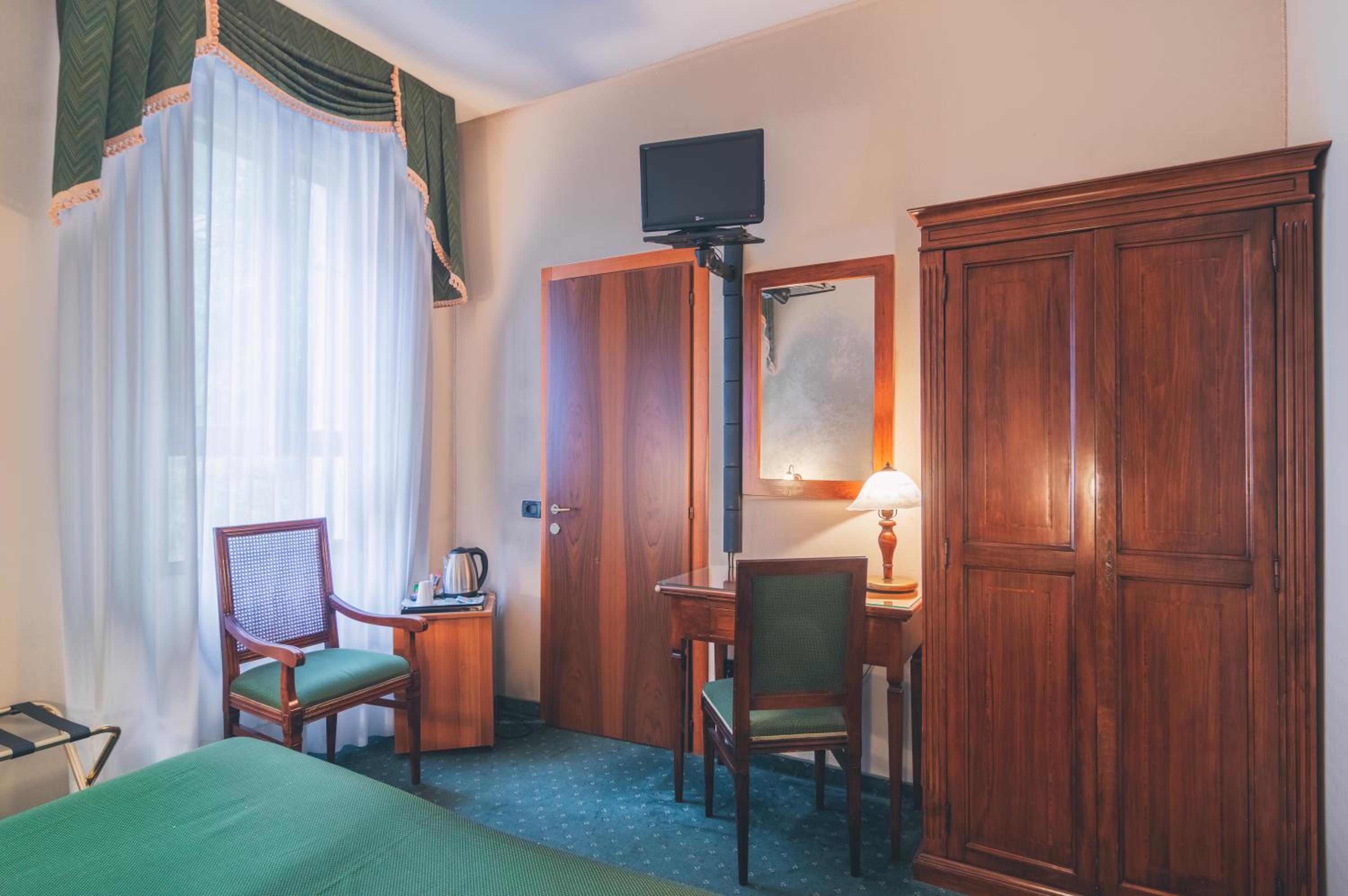 Double or Twin Room - Annex photo 3