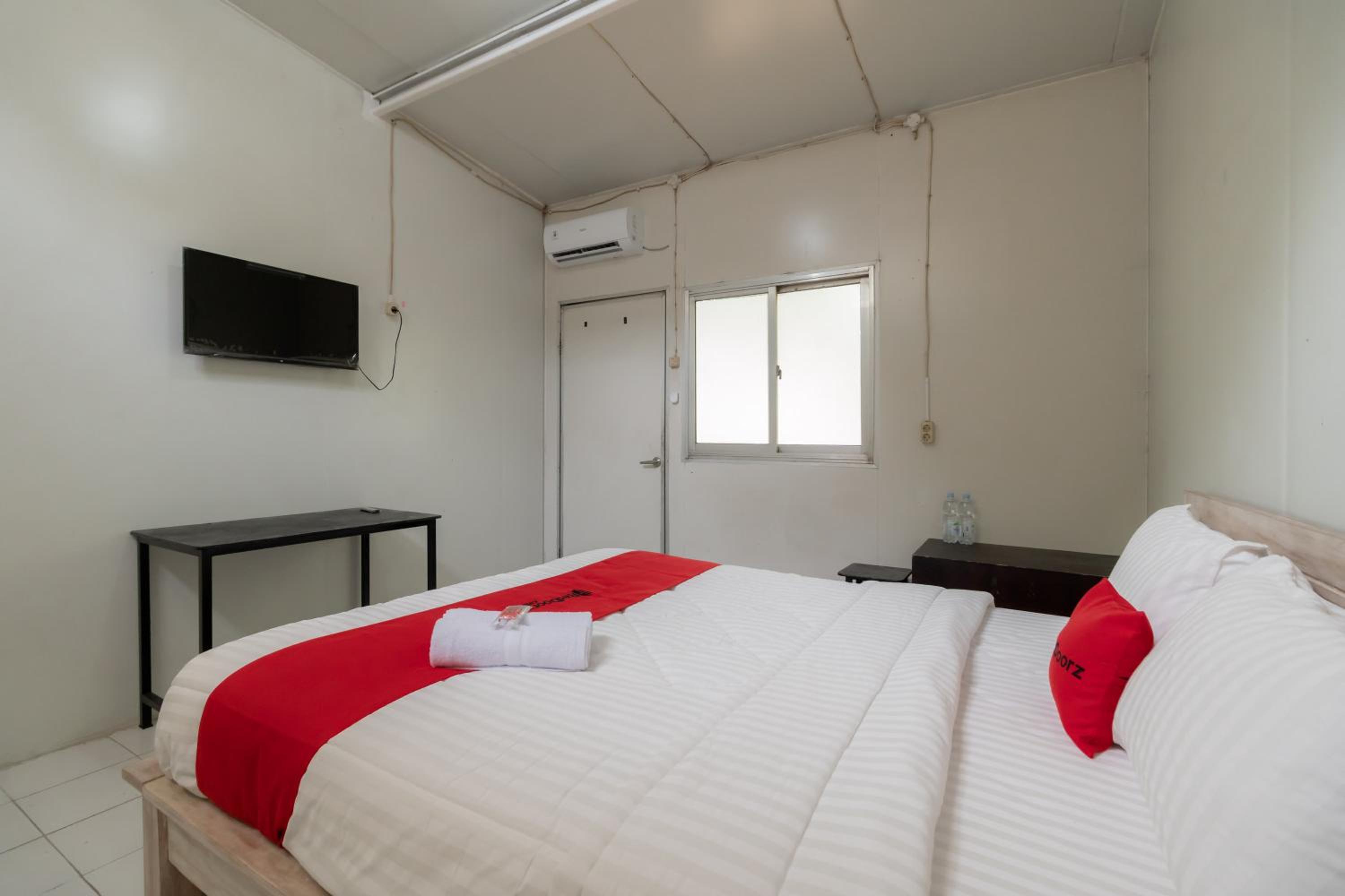 Standard Double Room - Photo 5