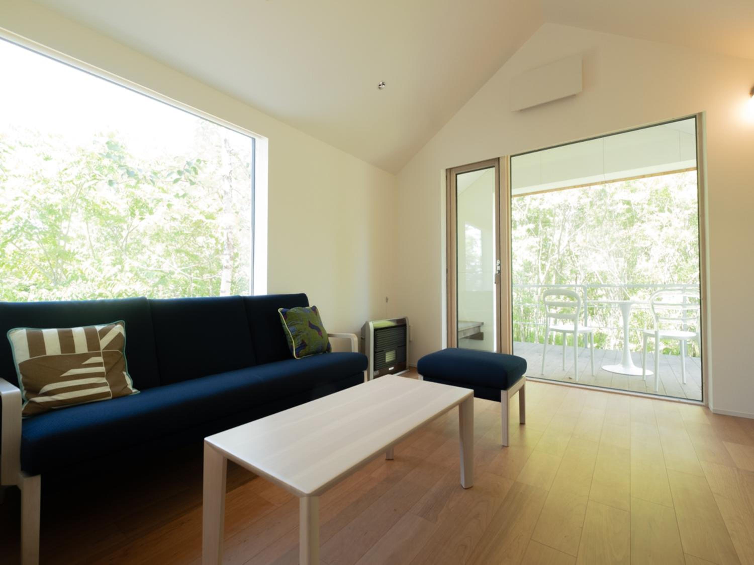 Two-Bedroom House - Photo 5