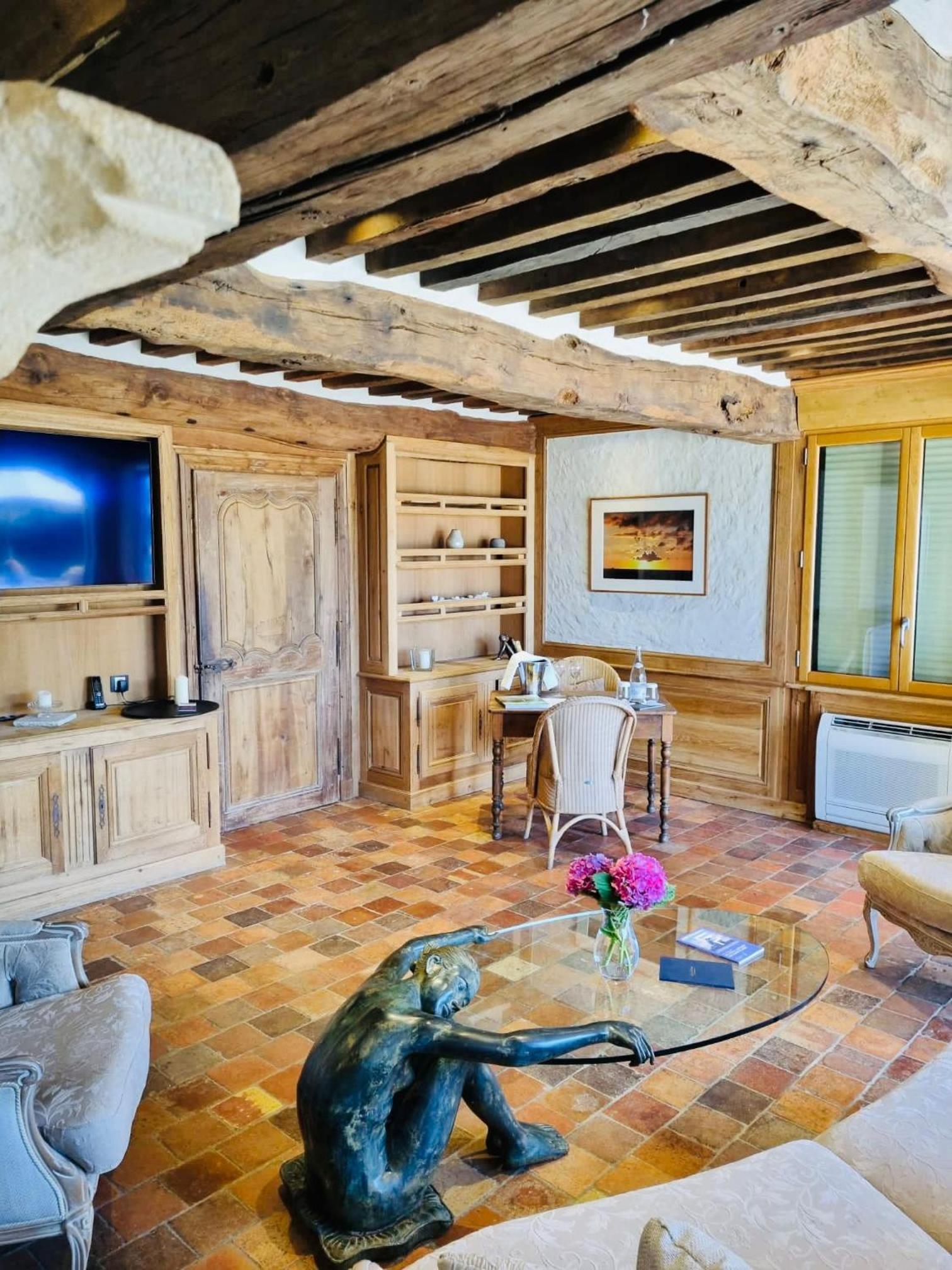 Villa with Private Pool - Photo 4