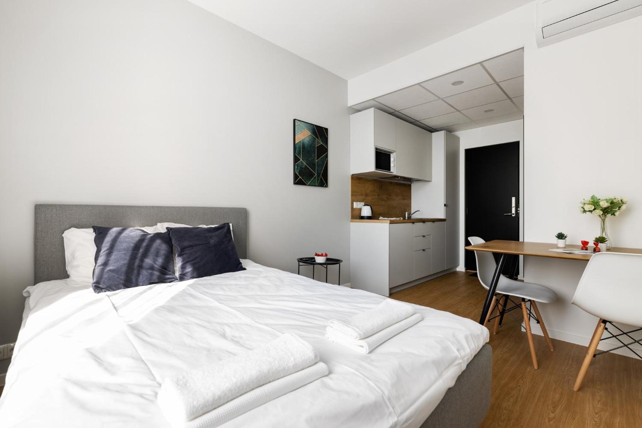 Studio Apartment