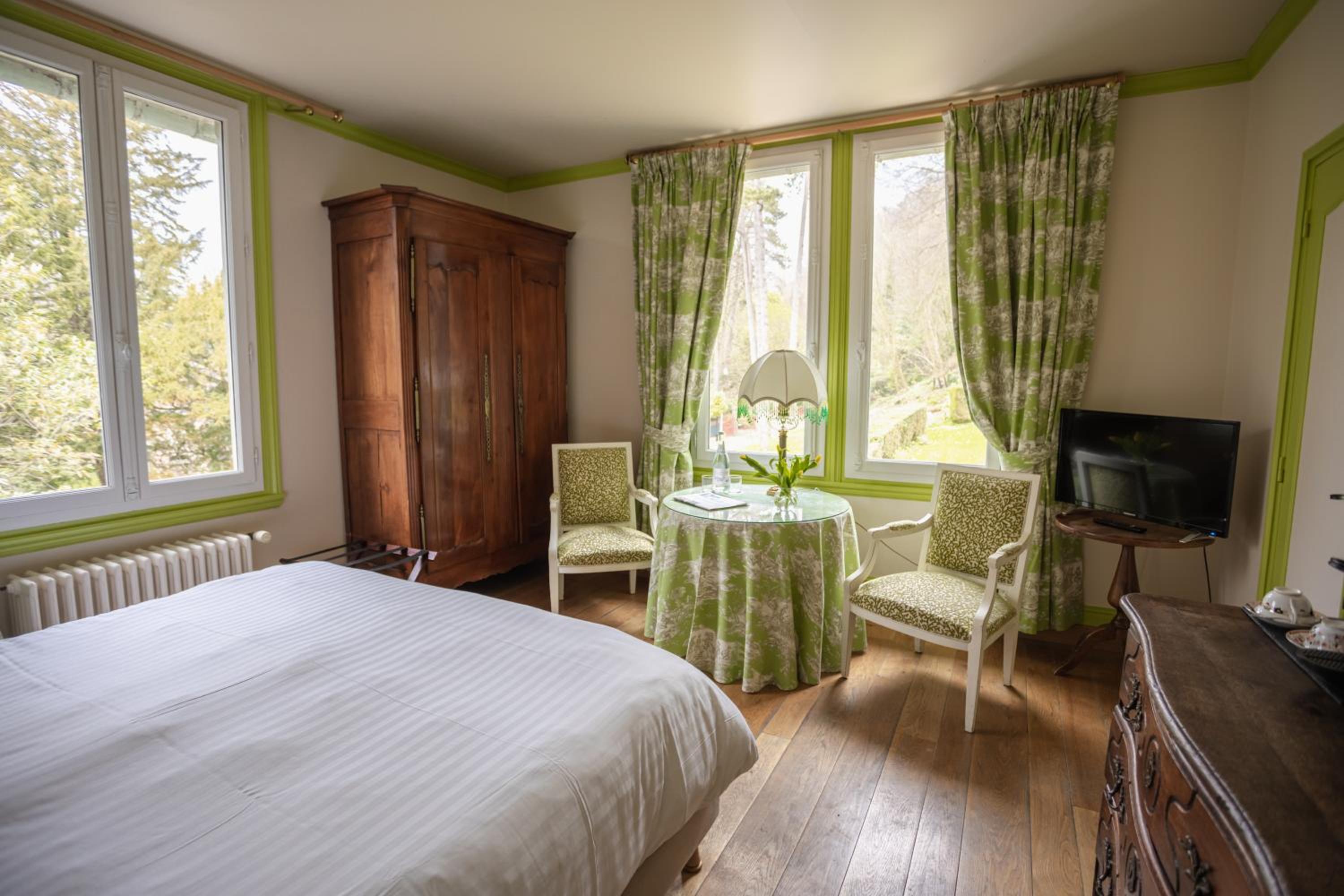 Double Room with Garden View - Photo 1