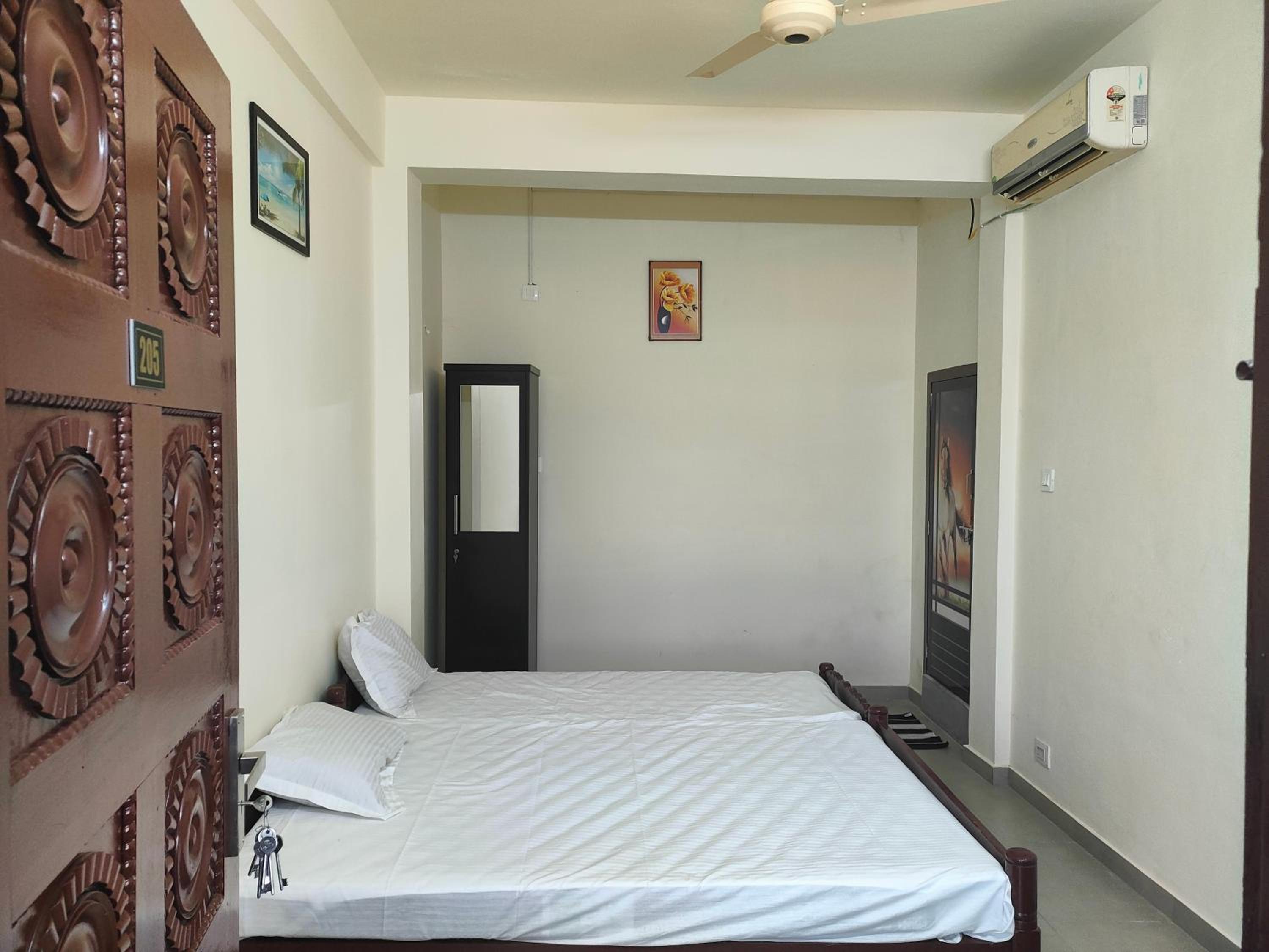 Double Room with Private Bathroom photo 2