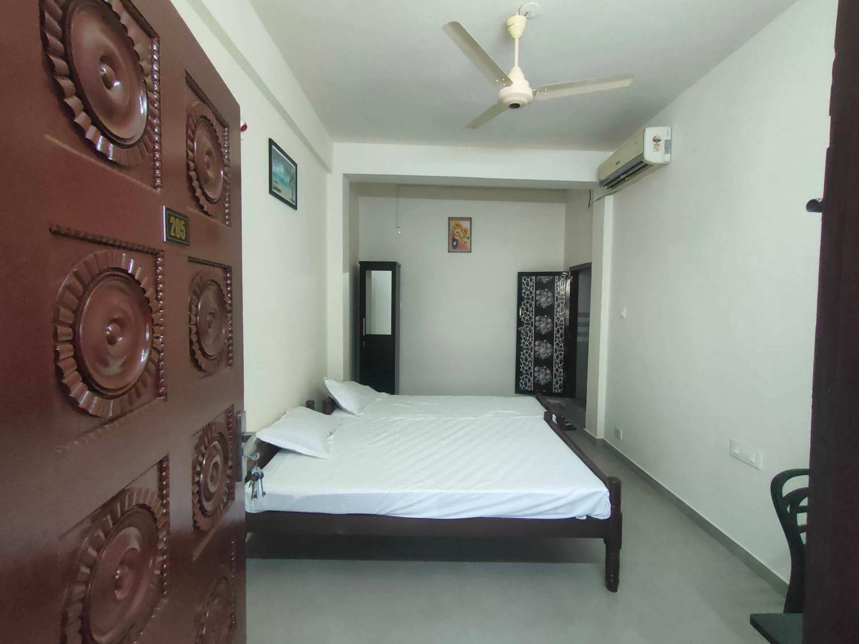 Double Room with Private Bathroom photo 1