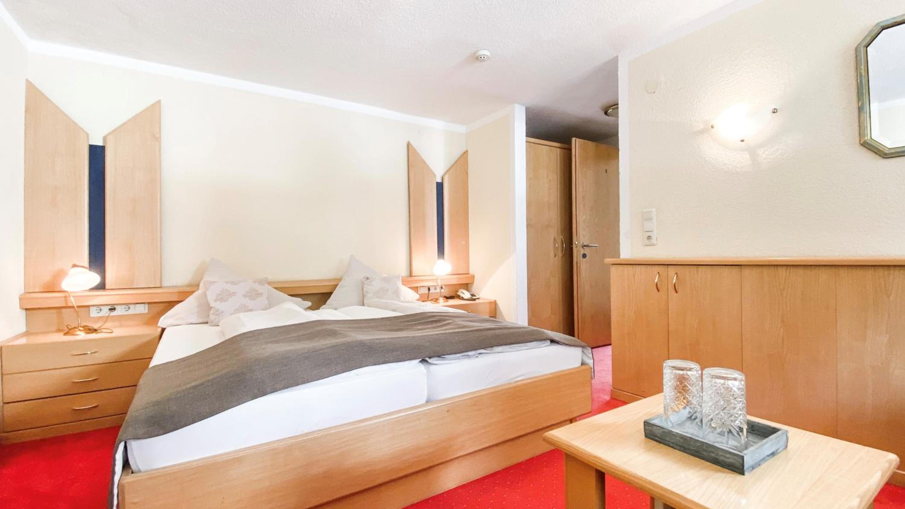 Economy Double Room - Photo 4