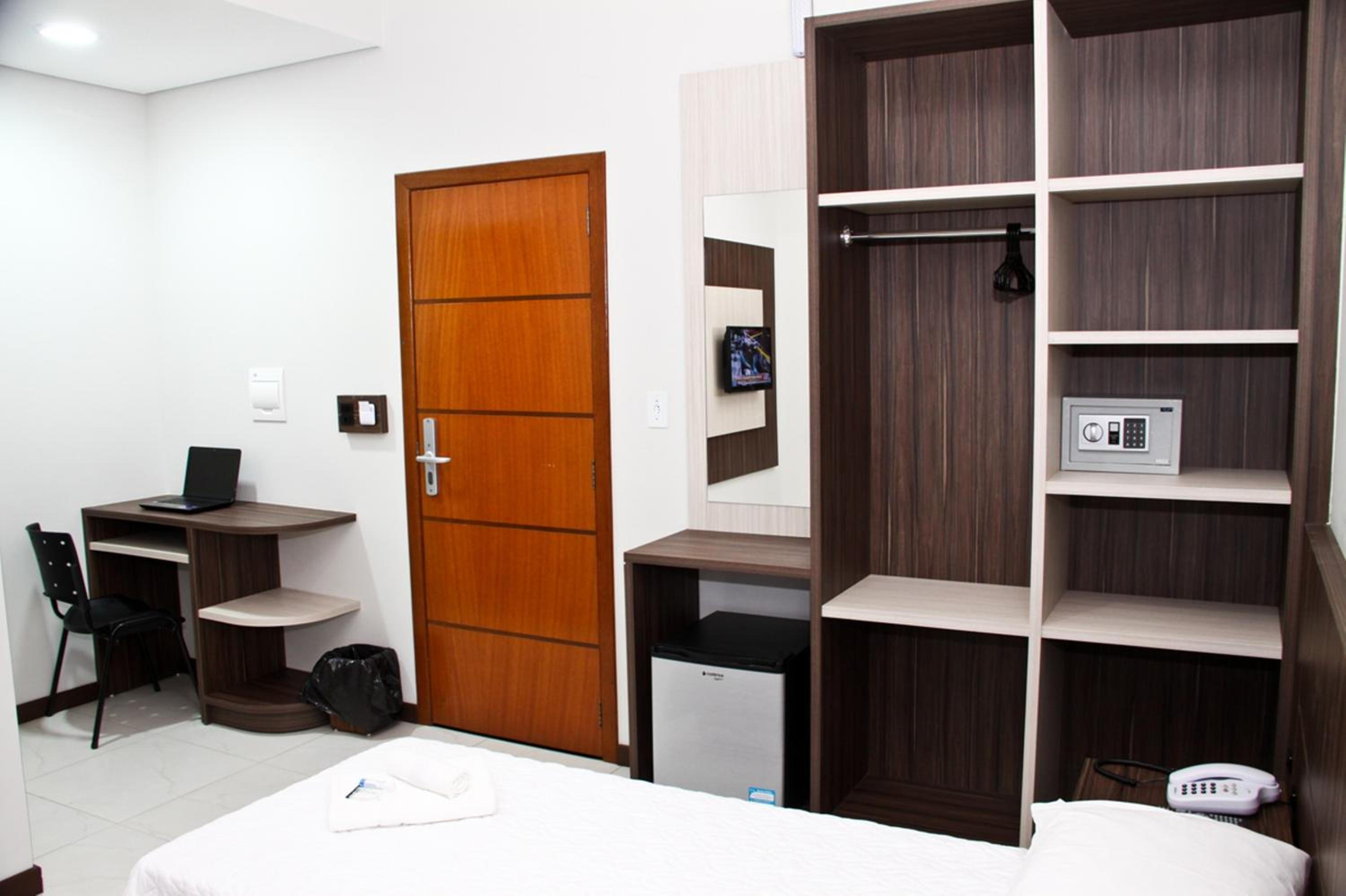 Triple Room ( 3 single beds) photo 2
