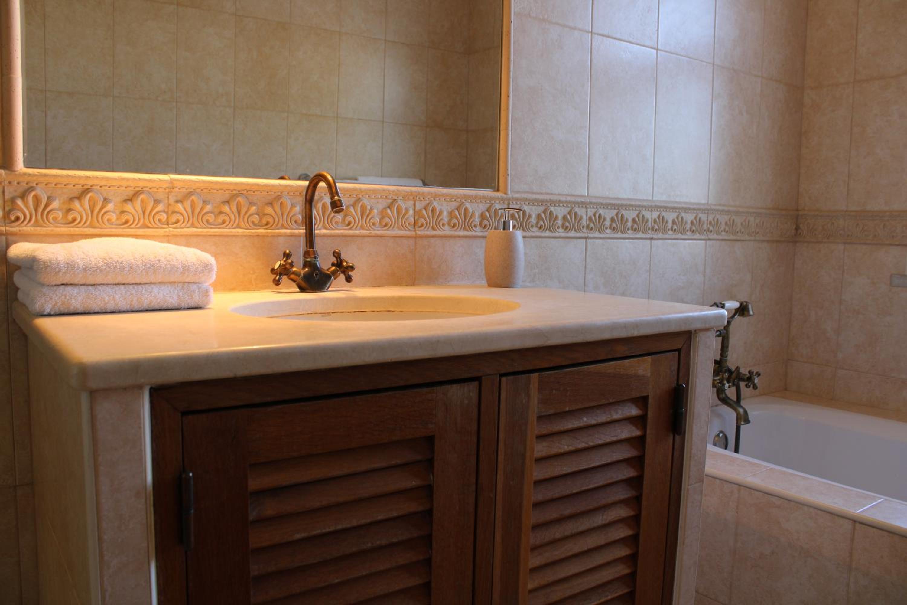 Deluxe Double or Twin Room with Sea View photo 2