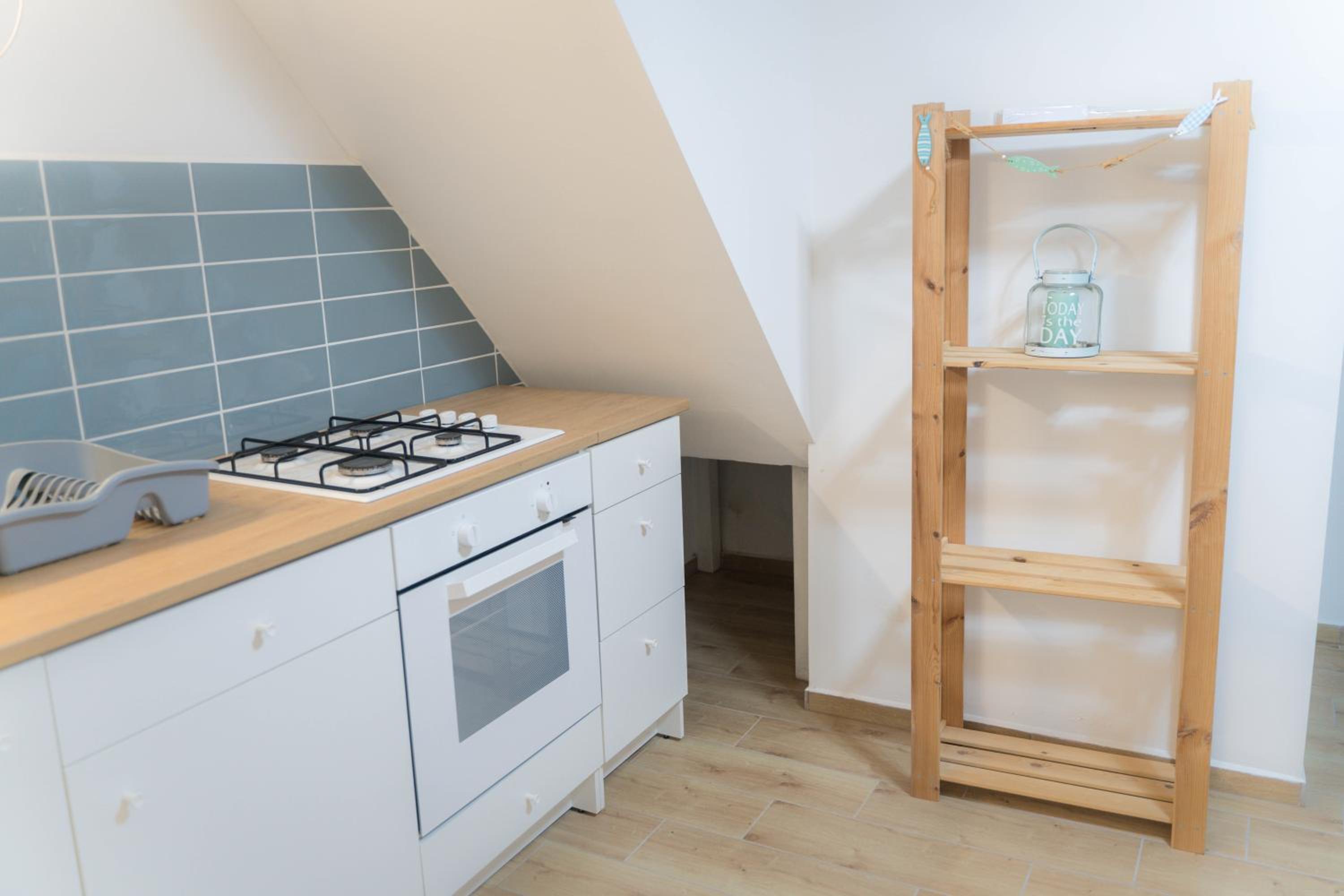 Two-Bedroom House - Photo 3