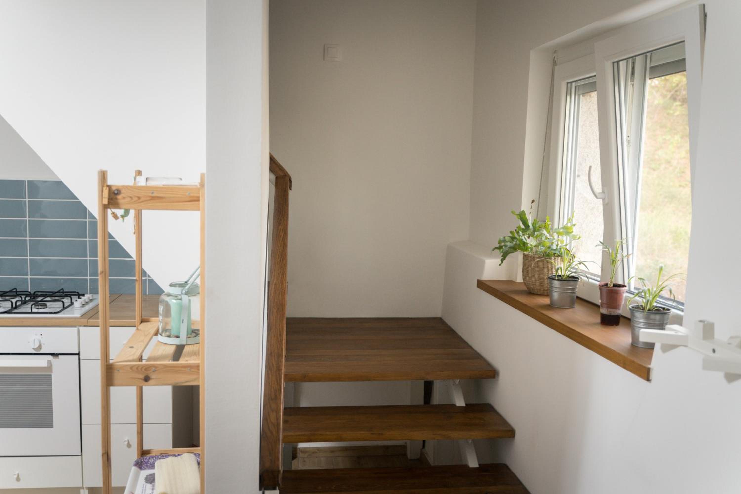 Two-Bedroom House - Photo 13