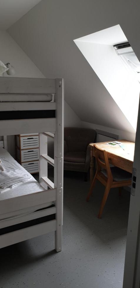 Twin Room with Shared Bathroom photo 3