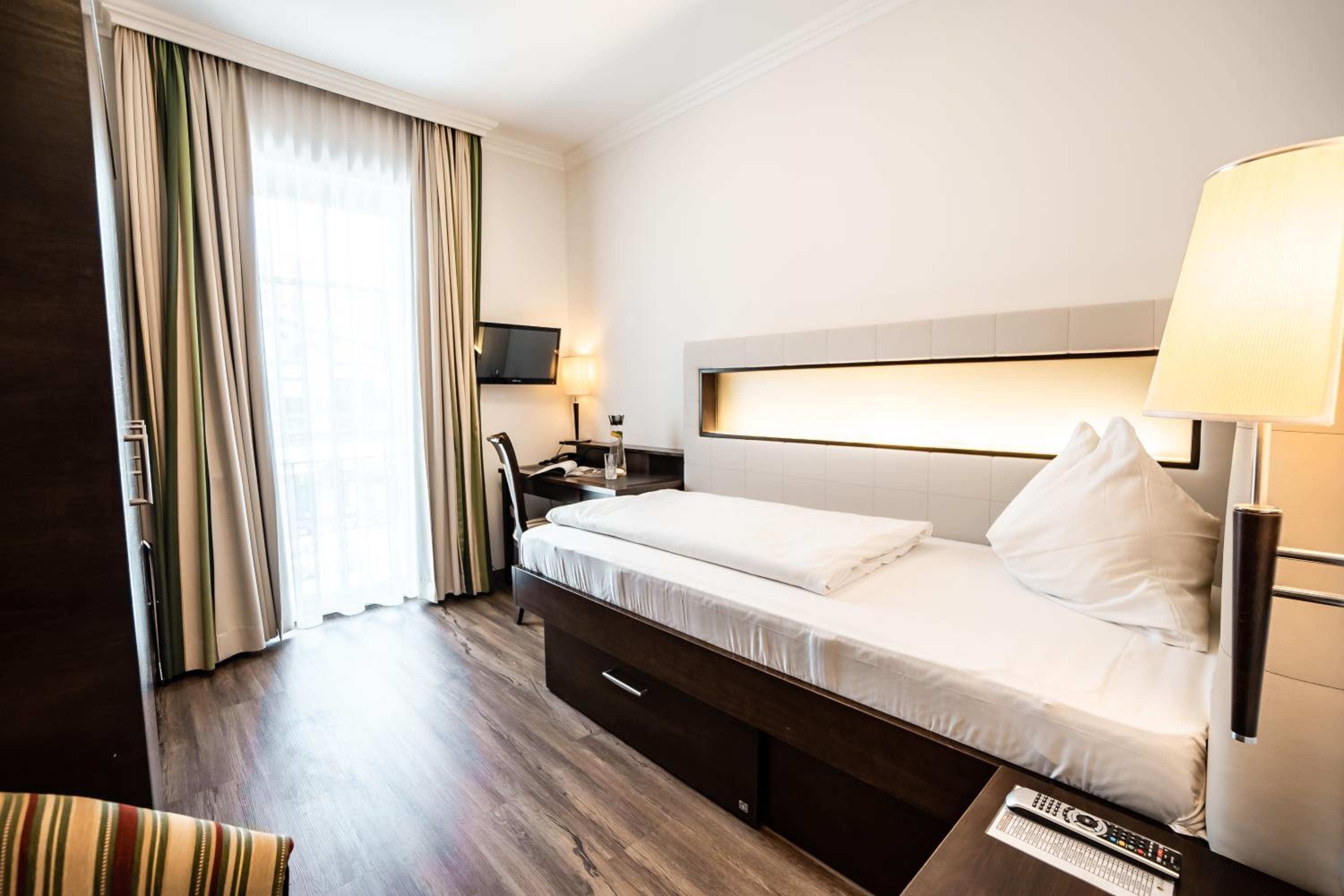 Single Room Street View