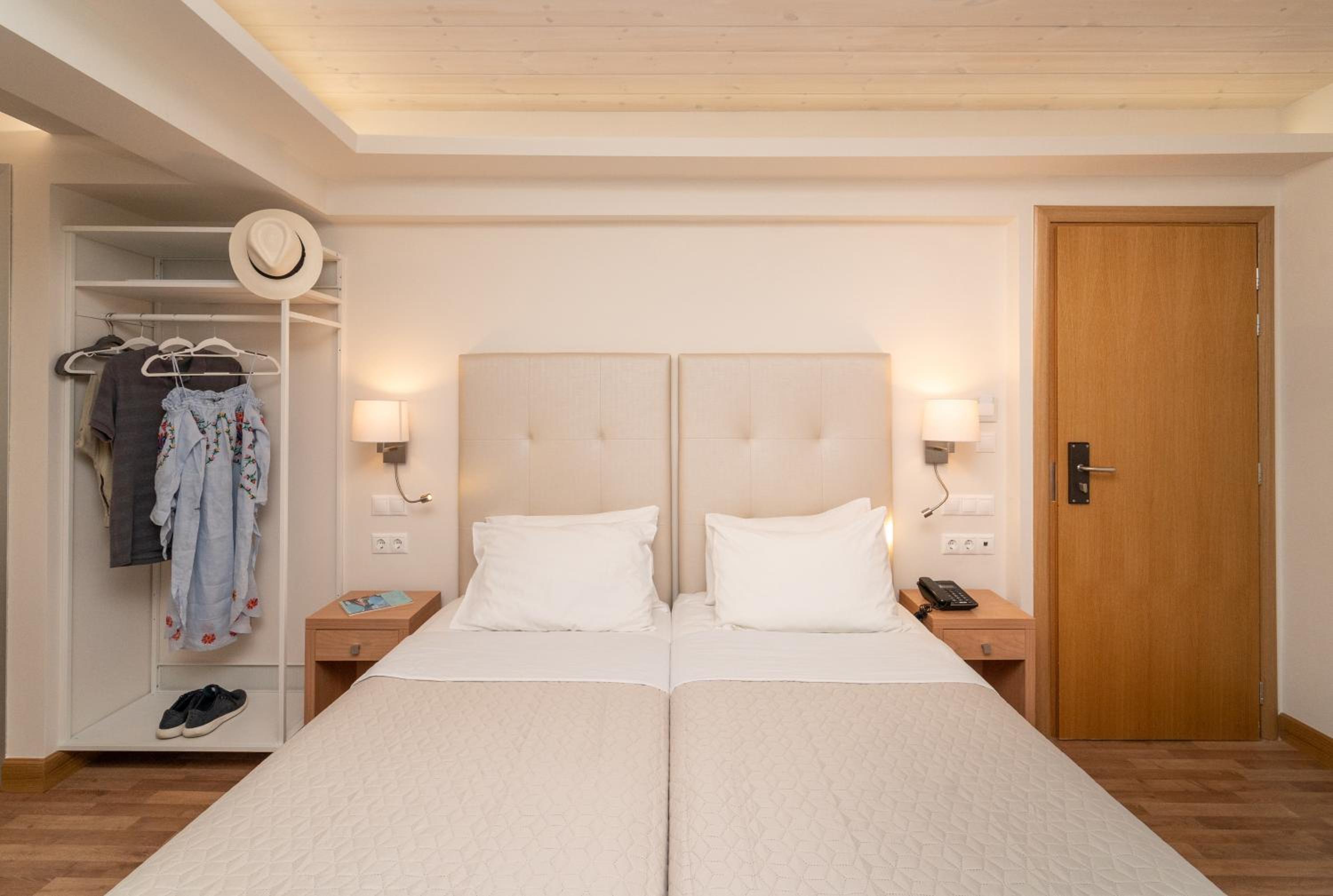 Economy Double Room photo 2