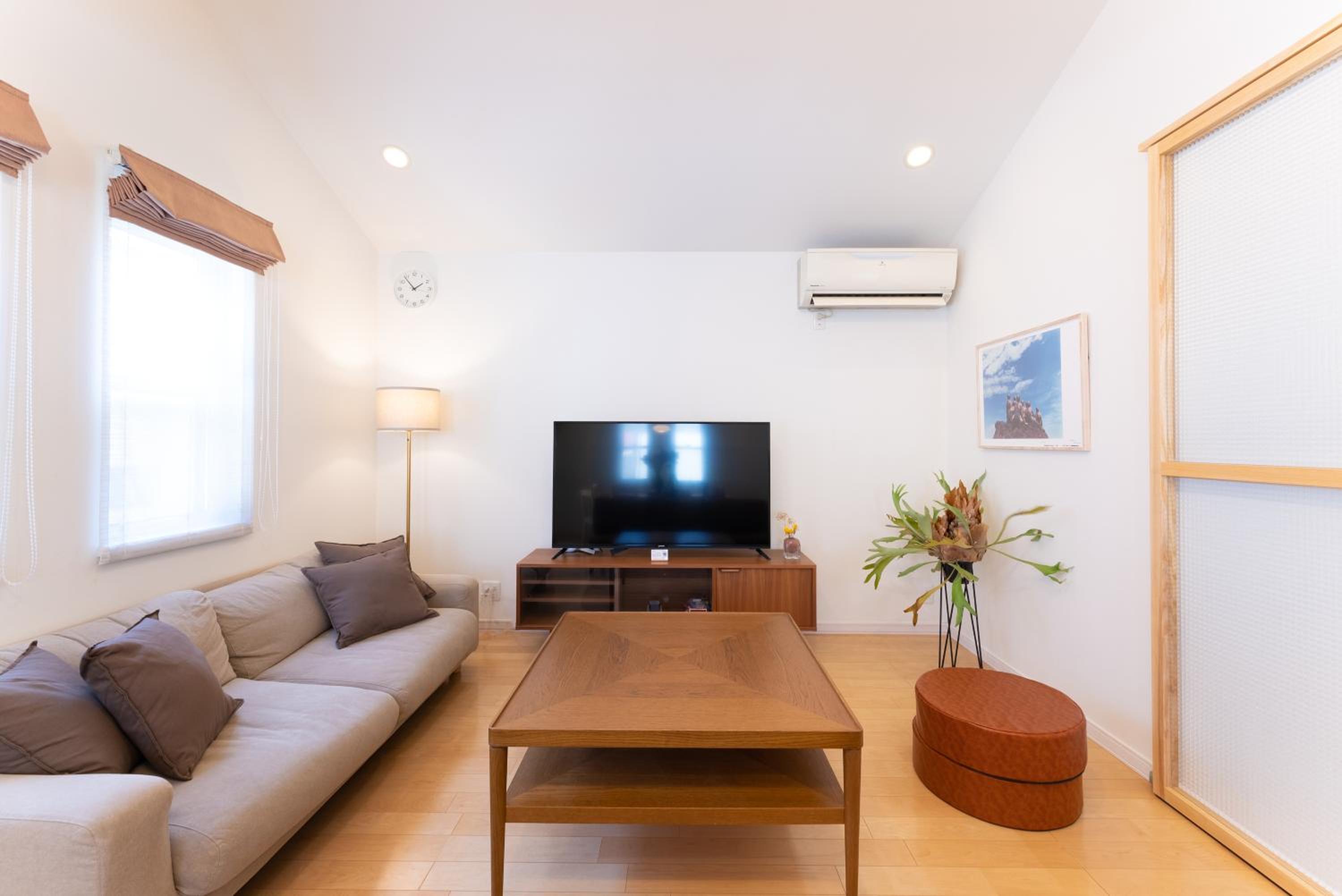 Three-Bedroom Villa - Photo 10