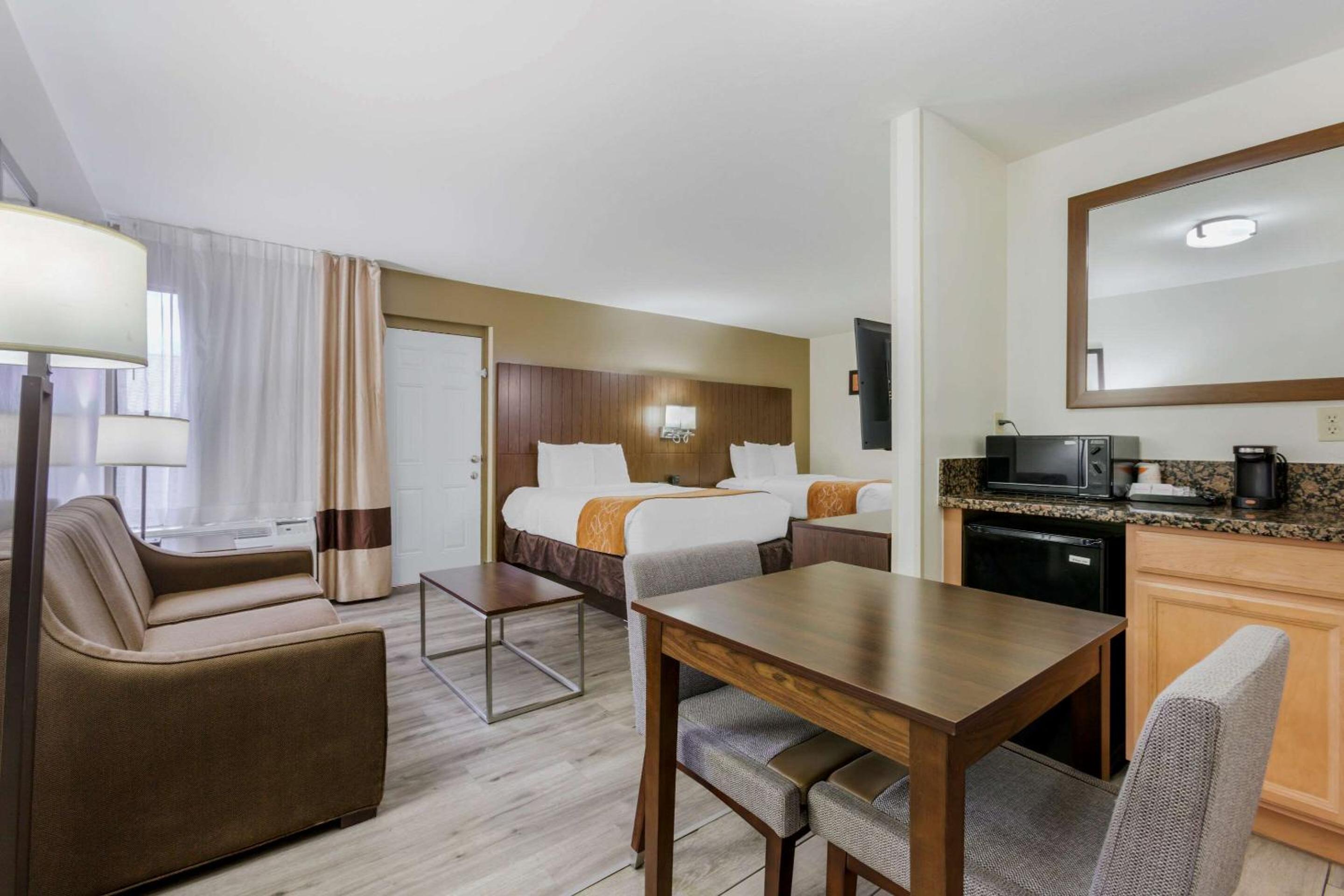 Standard Double Suite - Photo 6