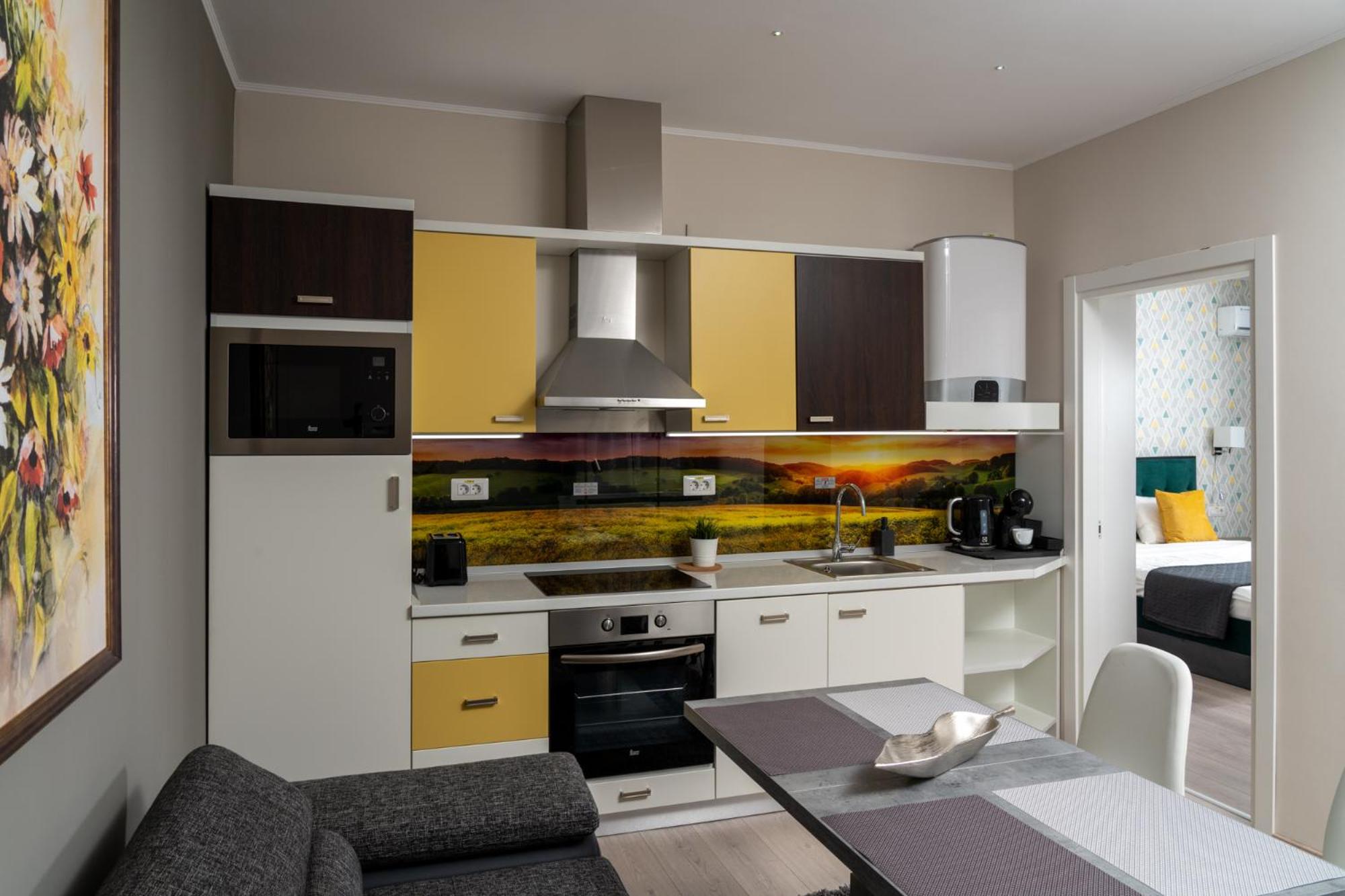 Deluxe Apartment - Photo 10