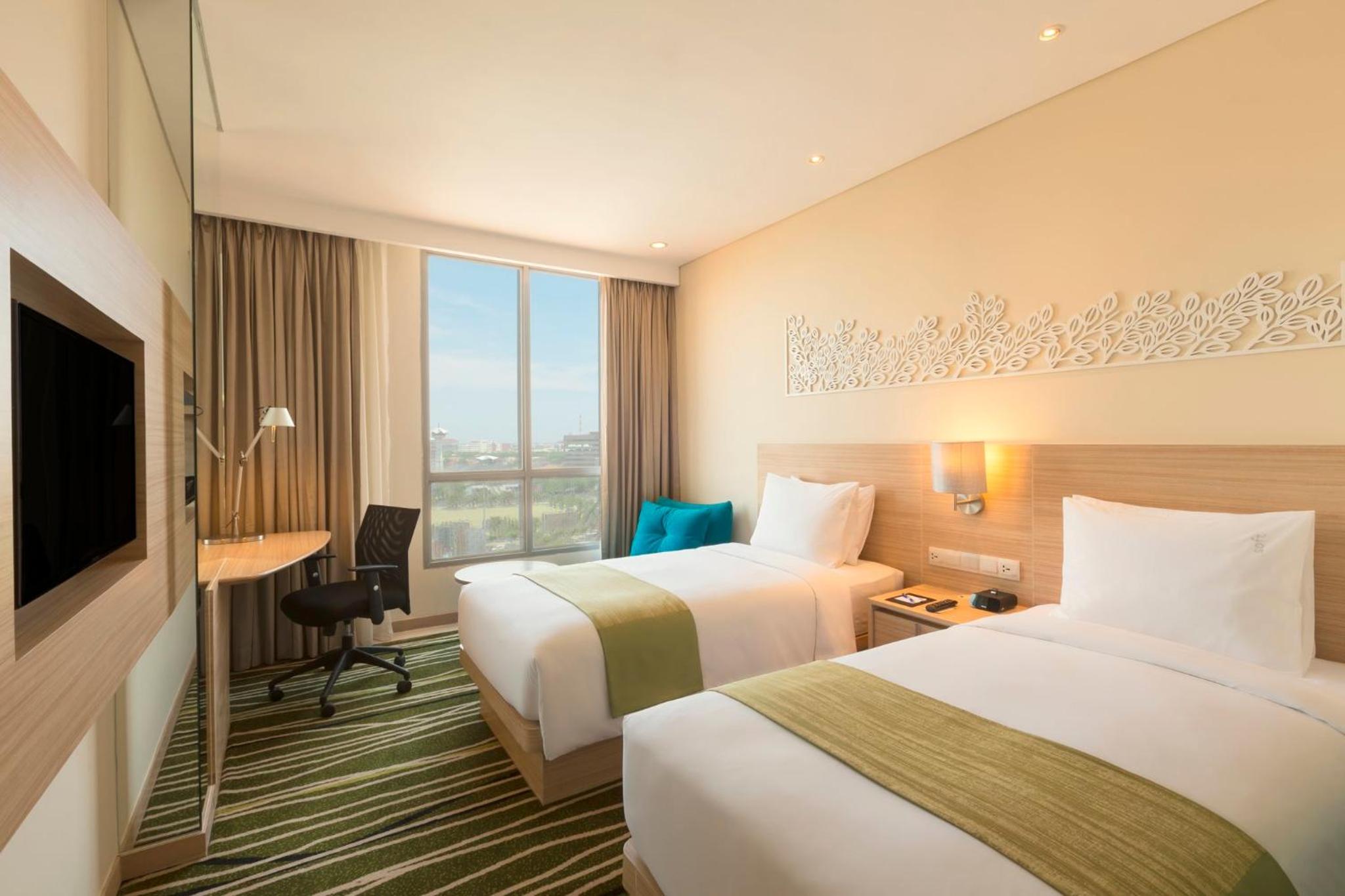 Standard Twin Room with City View and Free Breakfast photo 3