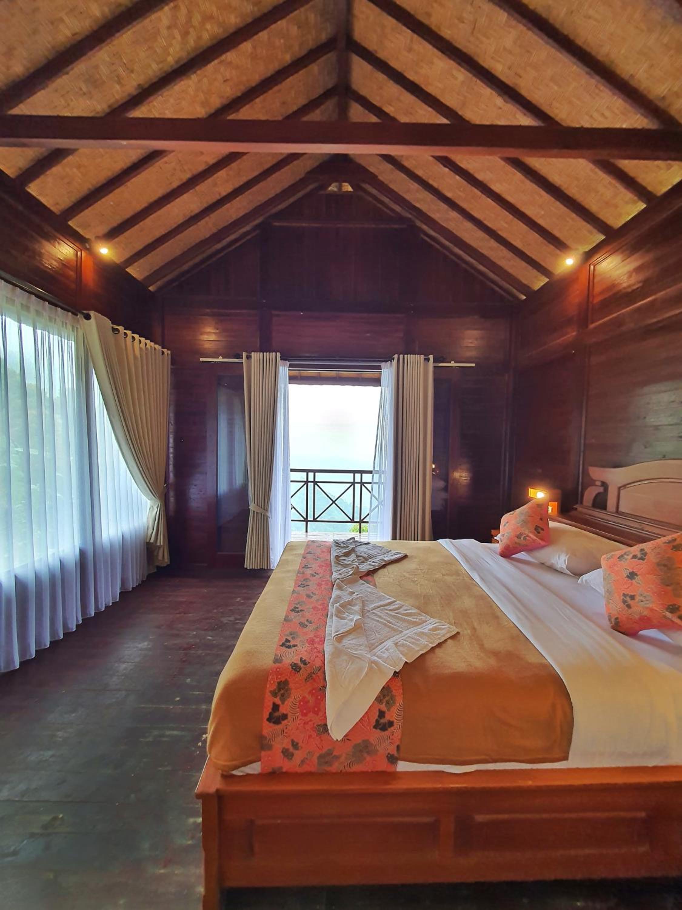 One-Bedroom House - Photo 33