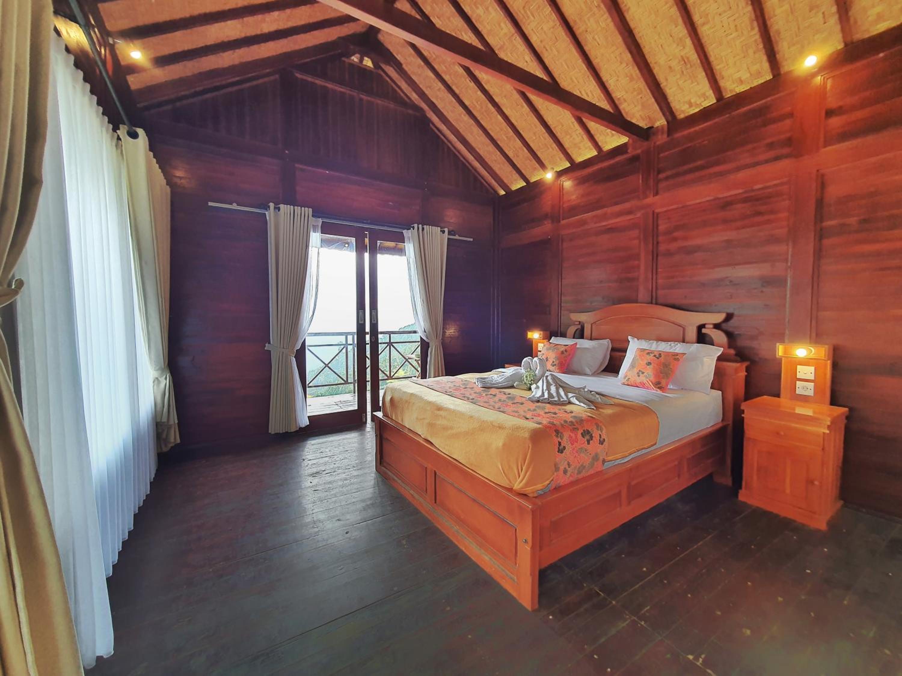 One-Bedroom House - Photo 29