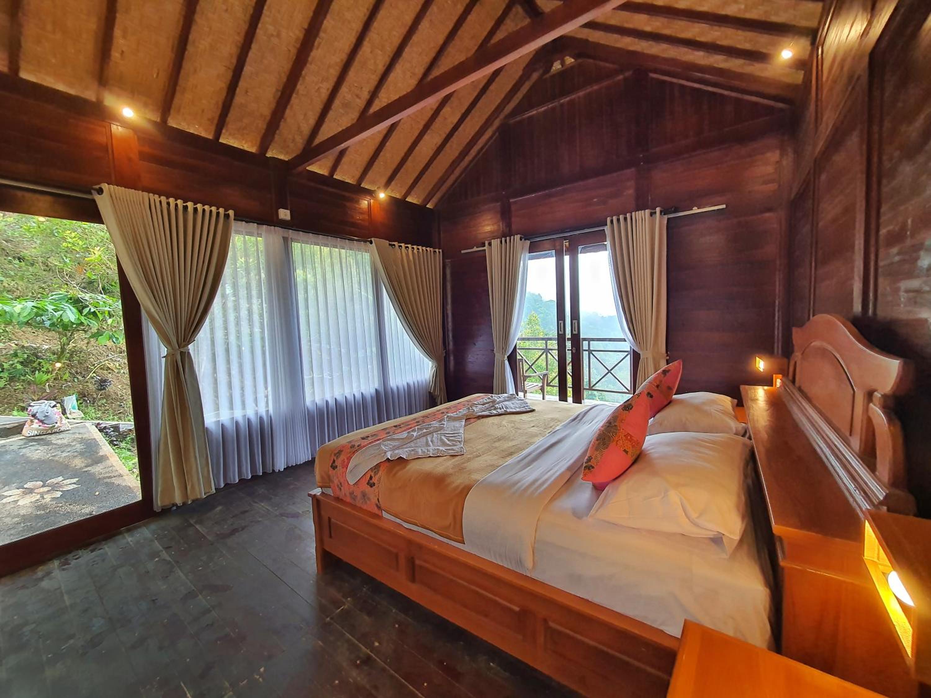 One-Bedroom House - Photo 28