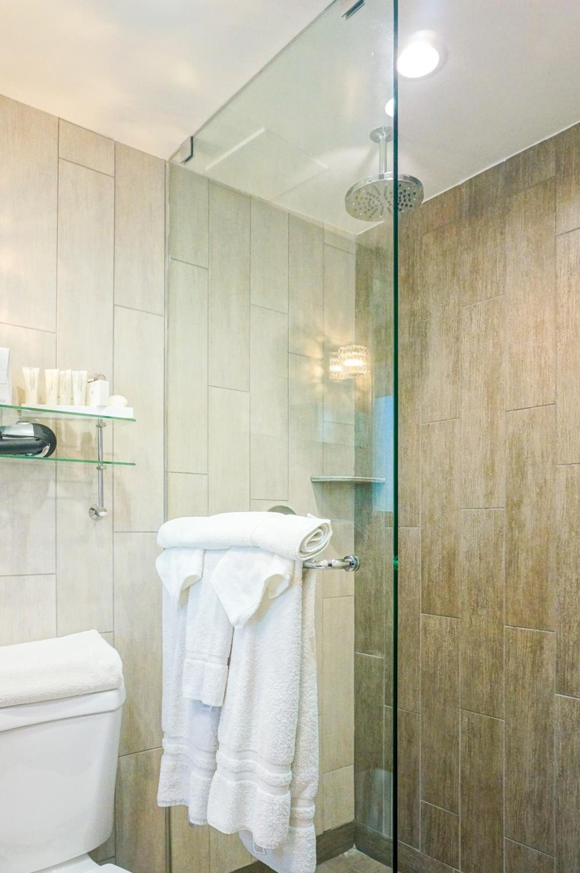 Family Suite - Photo 2