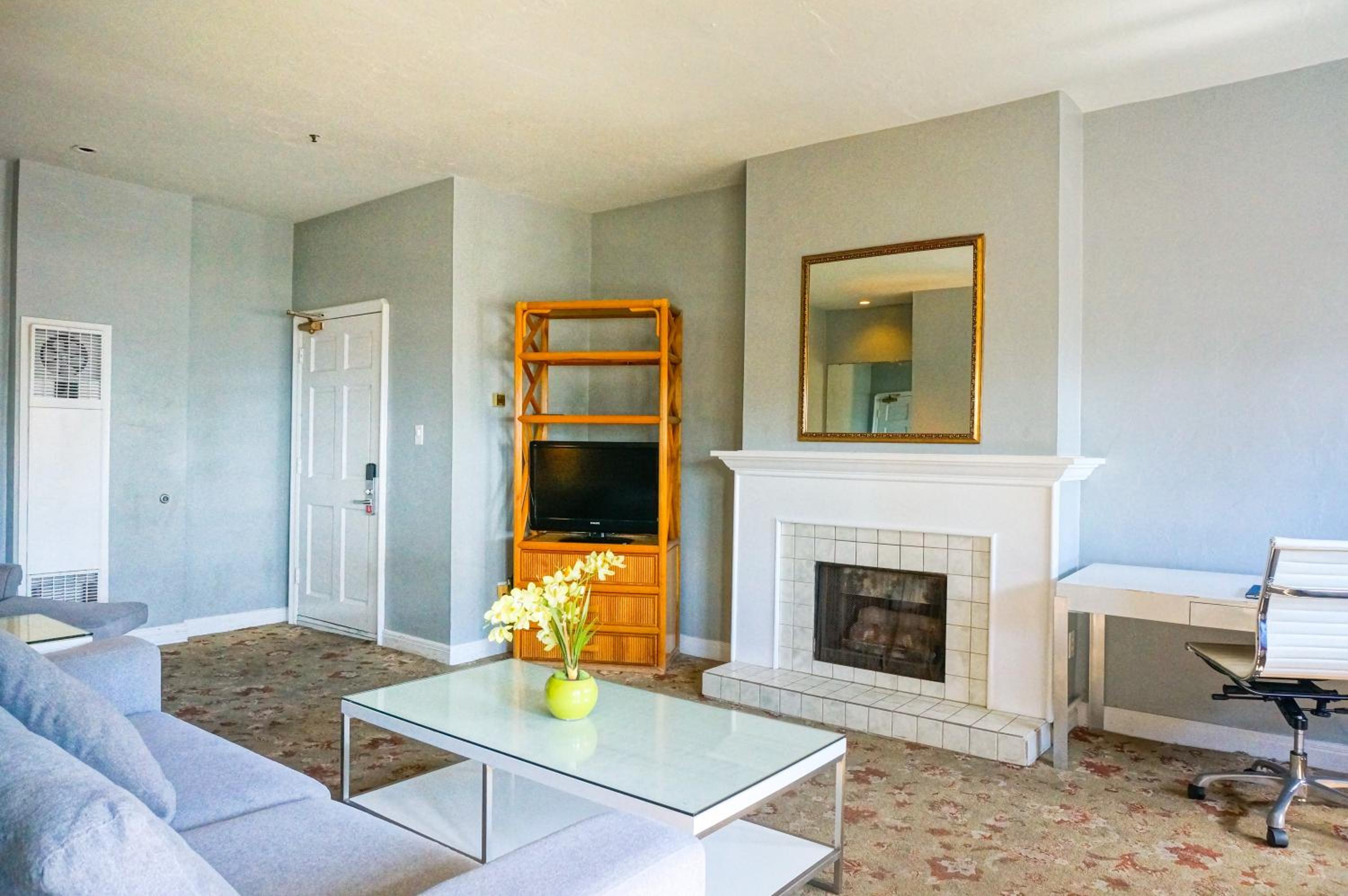 Suite with Sea View - Photo 5