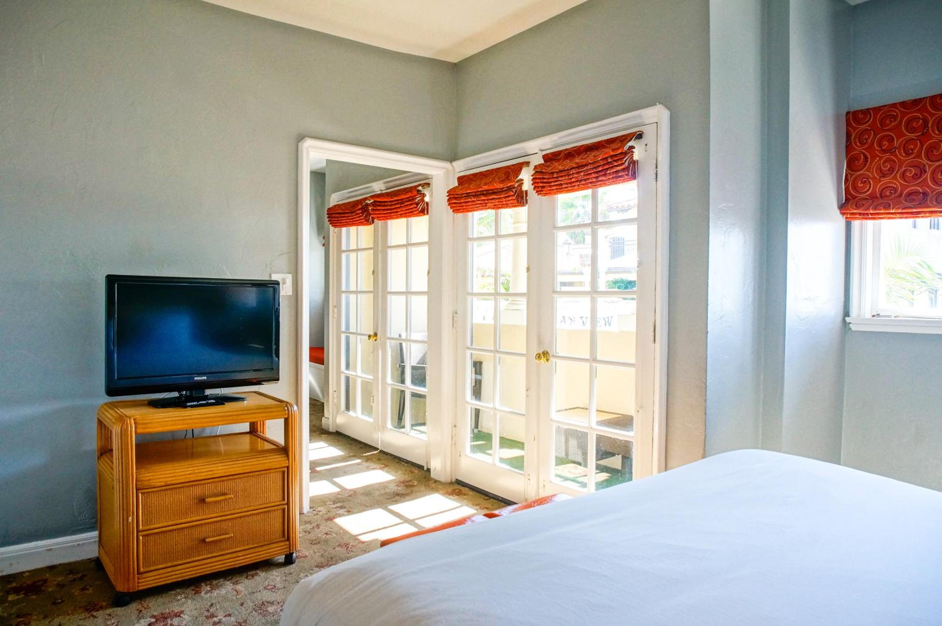 Suite with Sea View - Photo 3