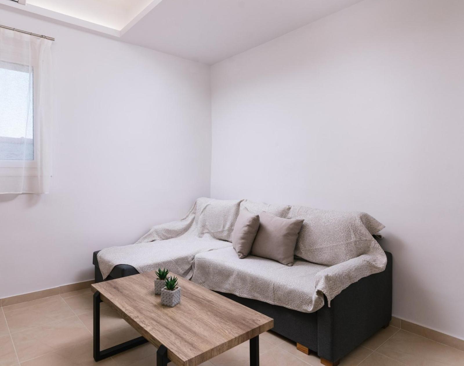 Two-Bedroom House photo 2