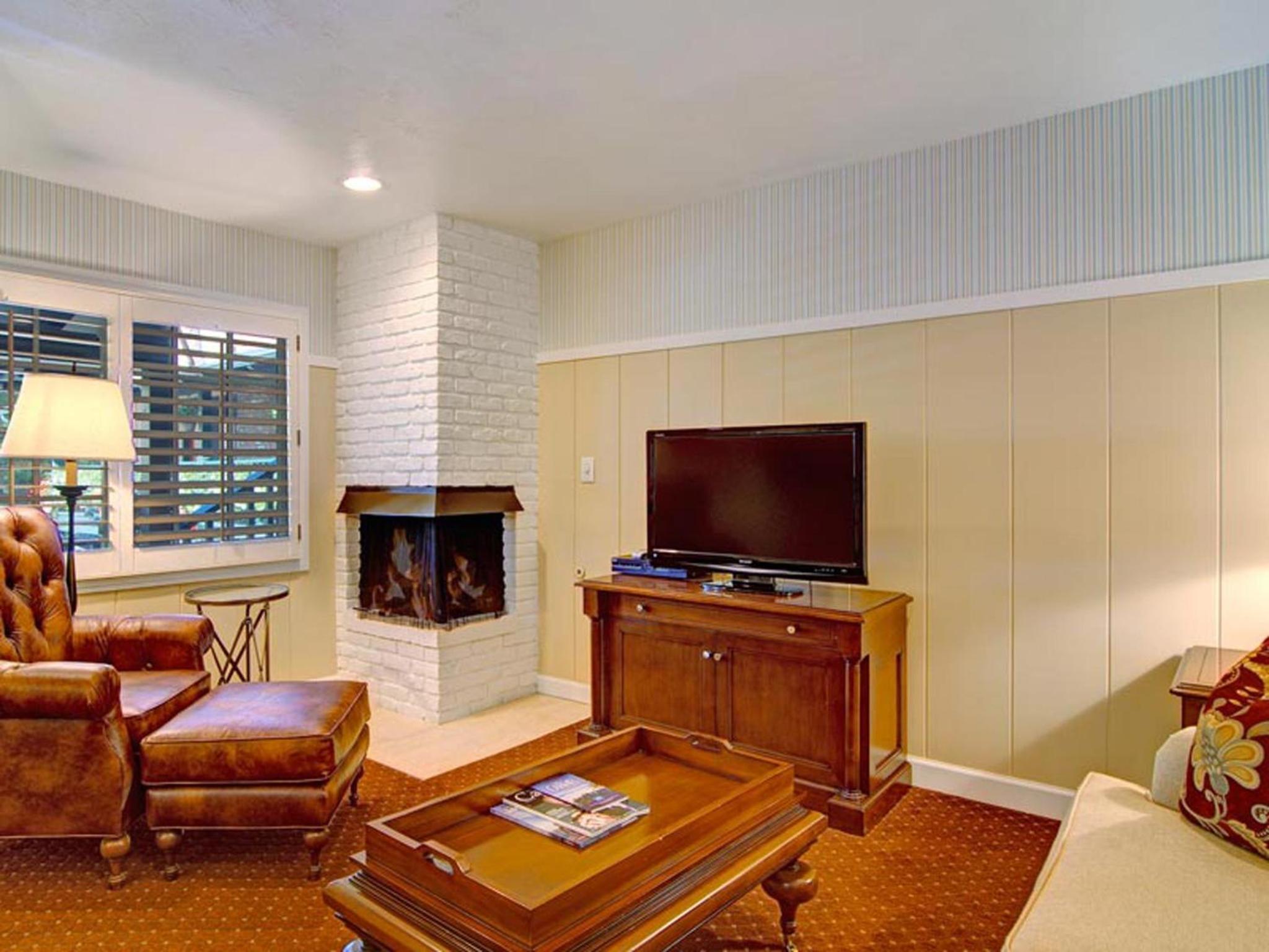 King Suite - Photo 4