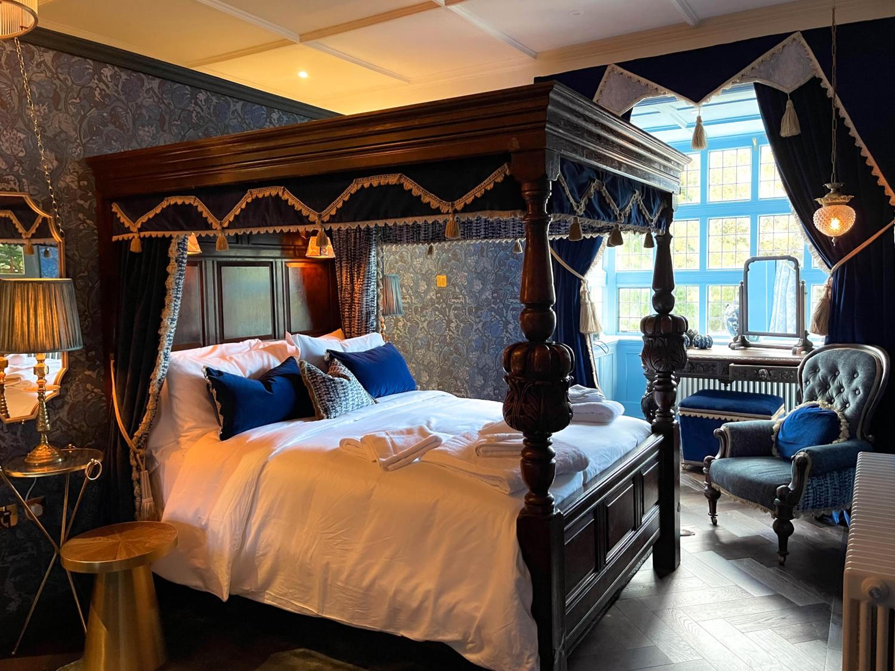 Junior Suite with Garden View - Photo 1