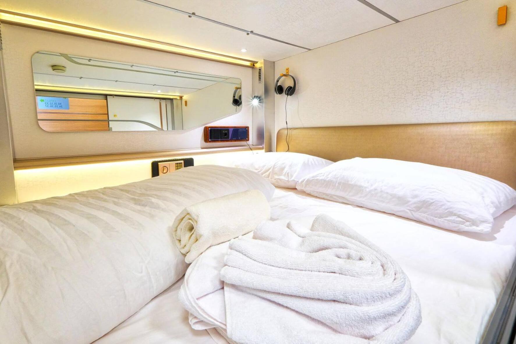 Double Capsule - Photo 19